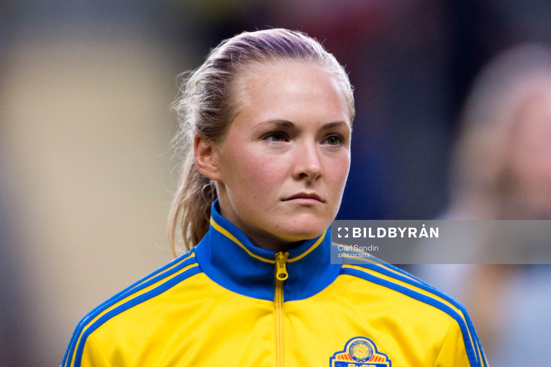 Sveriges Magdalena Ericsson vid lineup innan EM-kvalmatchen