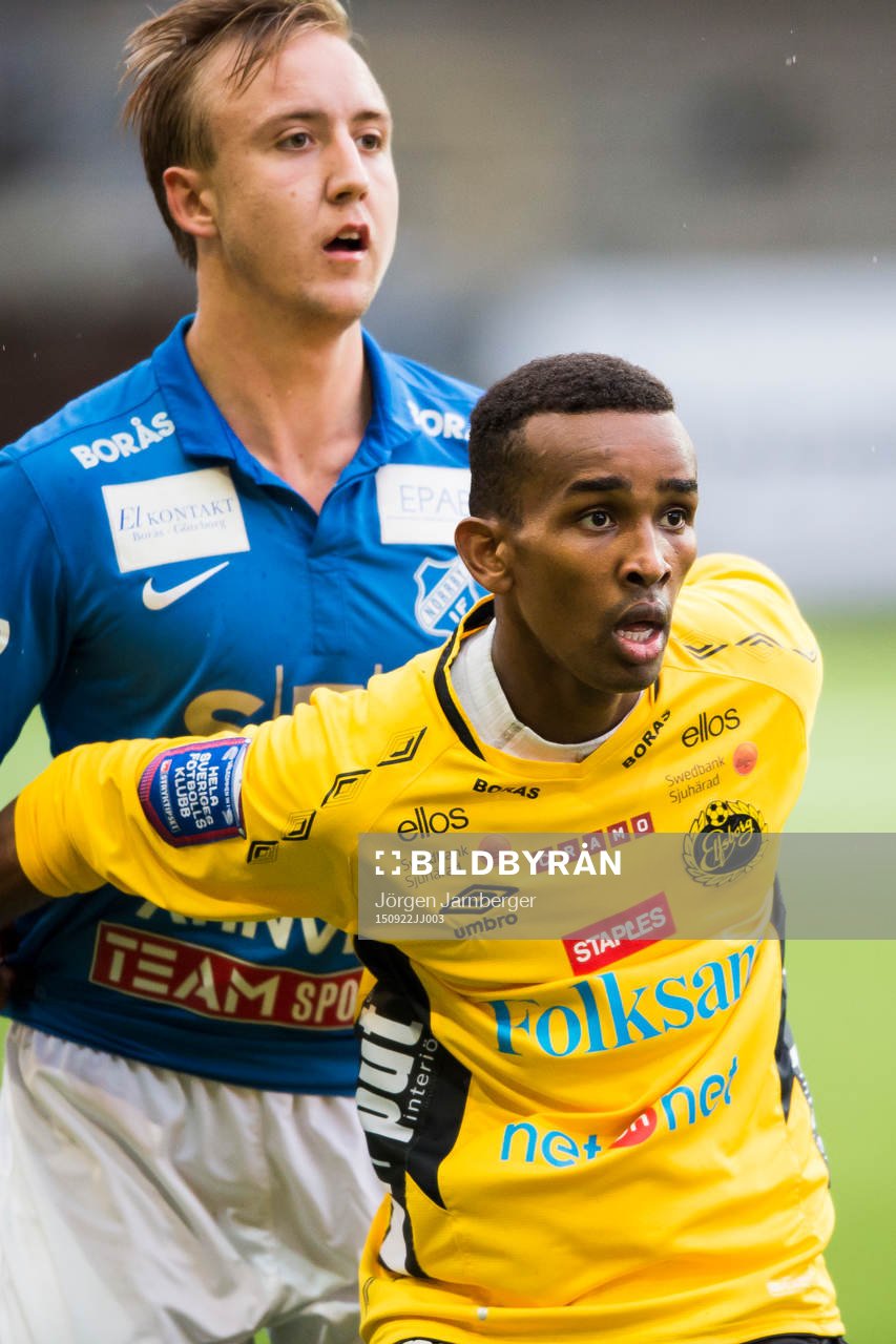 Elfsborgs Aydrus Hassan Ibrahim och Norrbys Marcus Pedersen