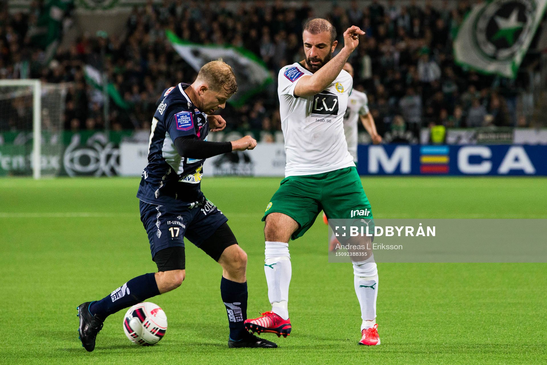 Gefles Jonas Lantto blir tunnlad av Hammarbys Kennedy