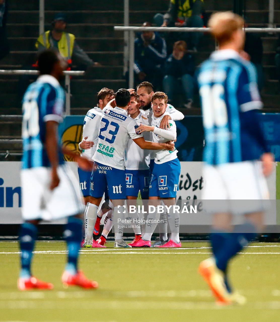 Norrköpings spelare jublar