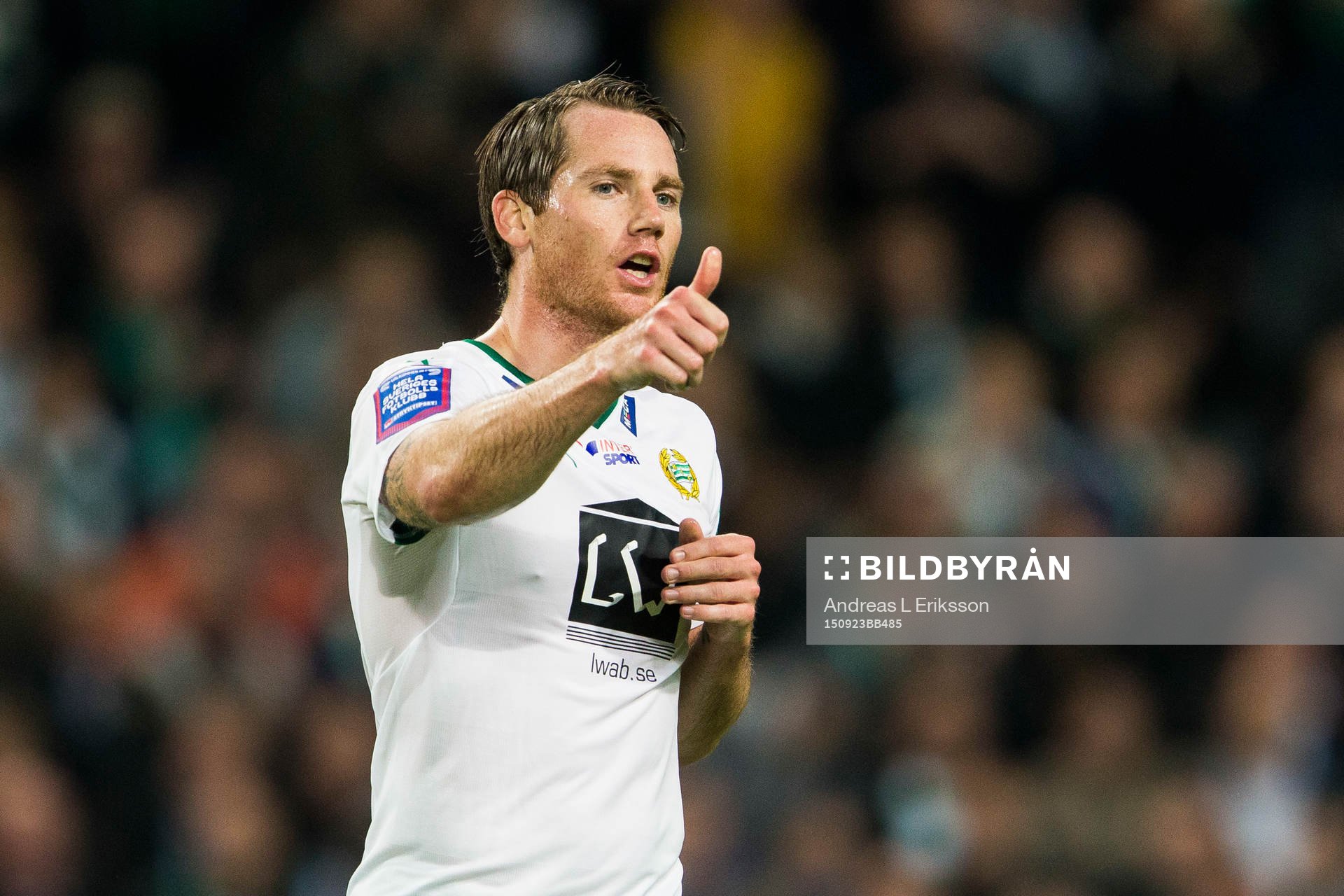 Hammarbys Johan Persson gör tummen upp