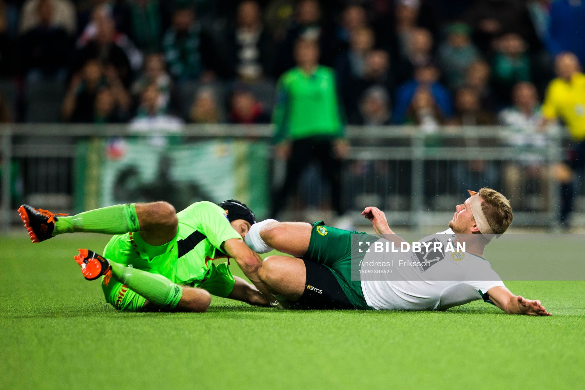 Gefles målvakt Emil Hedvall och Hammarbys Erik Israelsson
