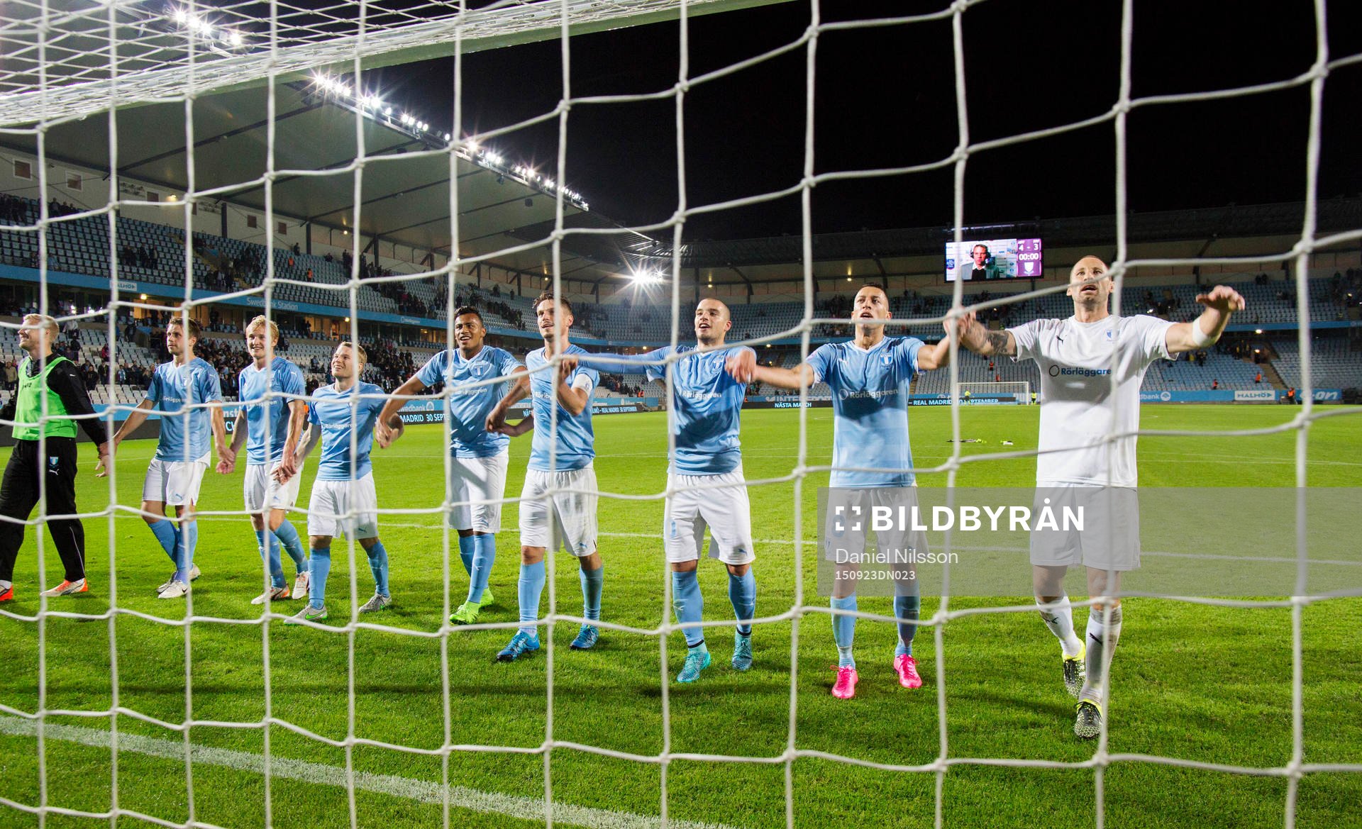 Malmö jublar efter segern i fotbollsmatchen i allsvenskan mellan Malmö FF och Falkenberg  den 23 September 2015 i Malmö.