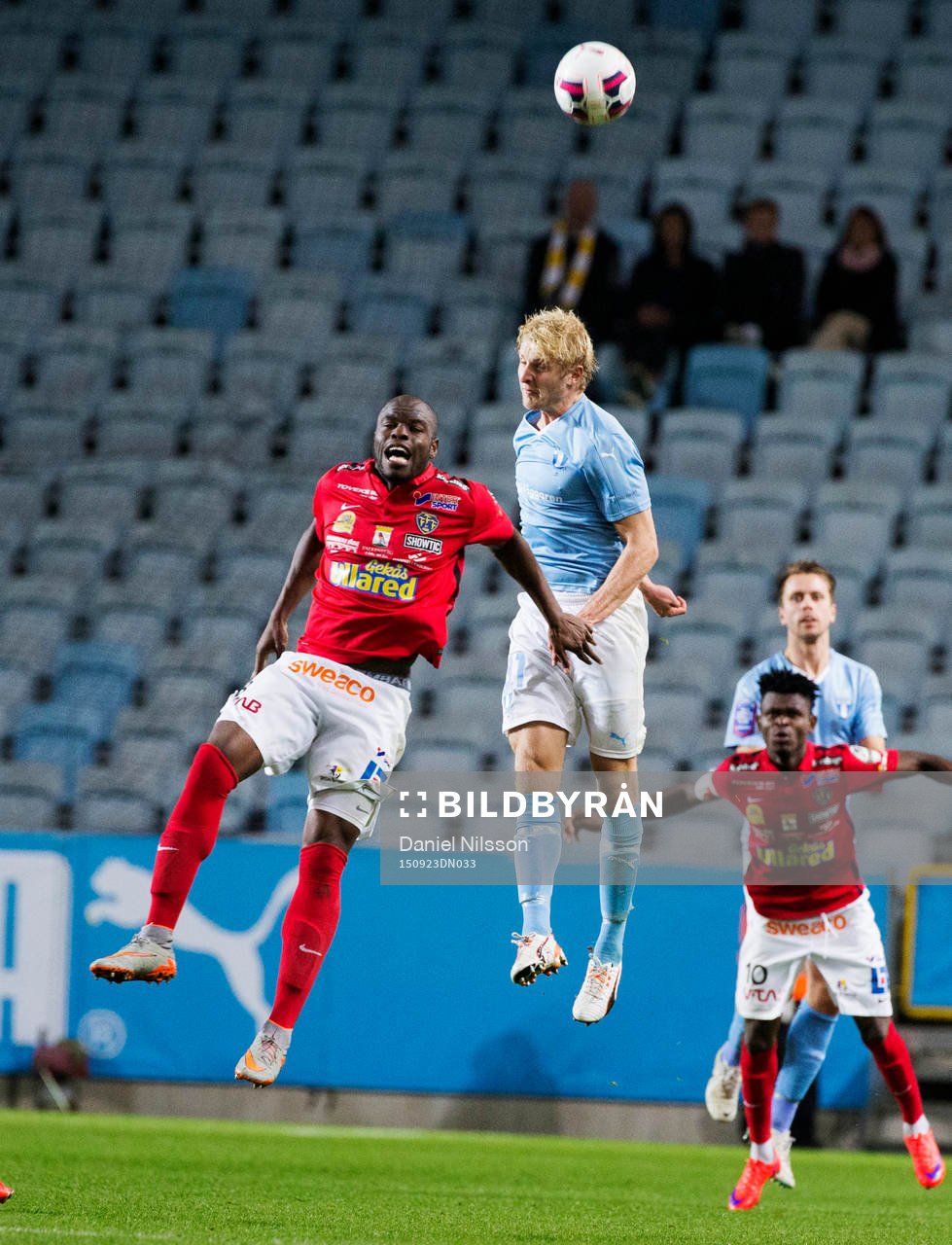 Malmös Franz Brorsson och Falkenbergs Hakeem Araba