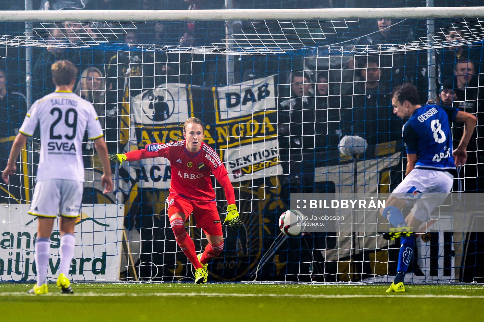 s målvakt Patrik Carlgren