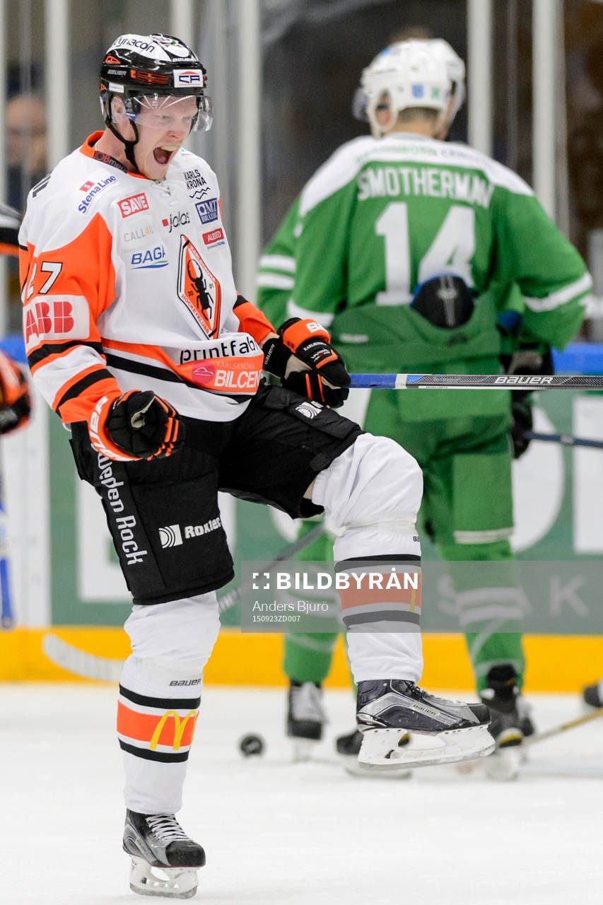 Karlskronas Henrik Nilsson jublar