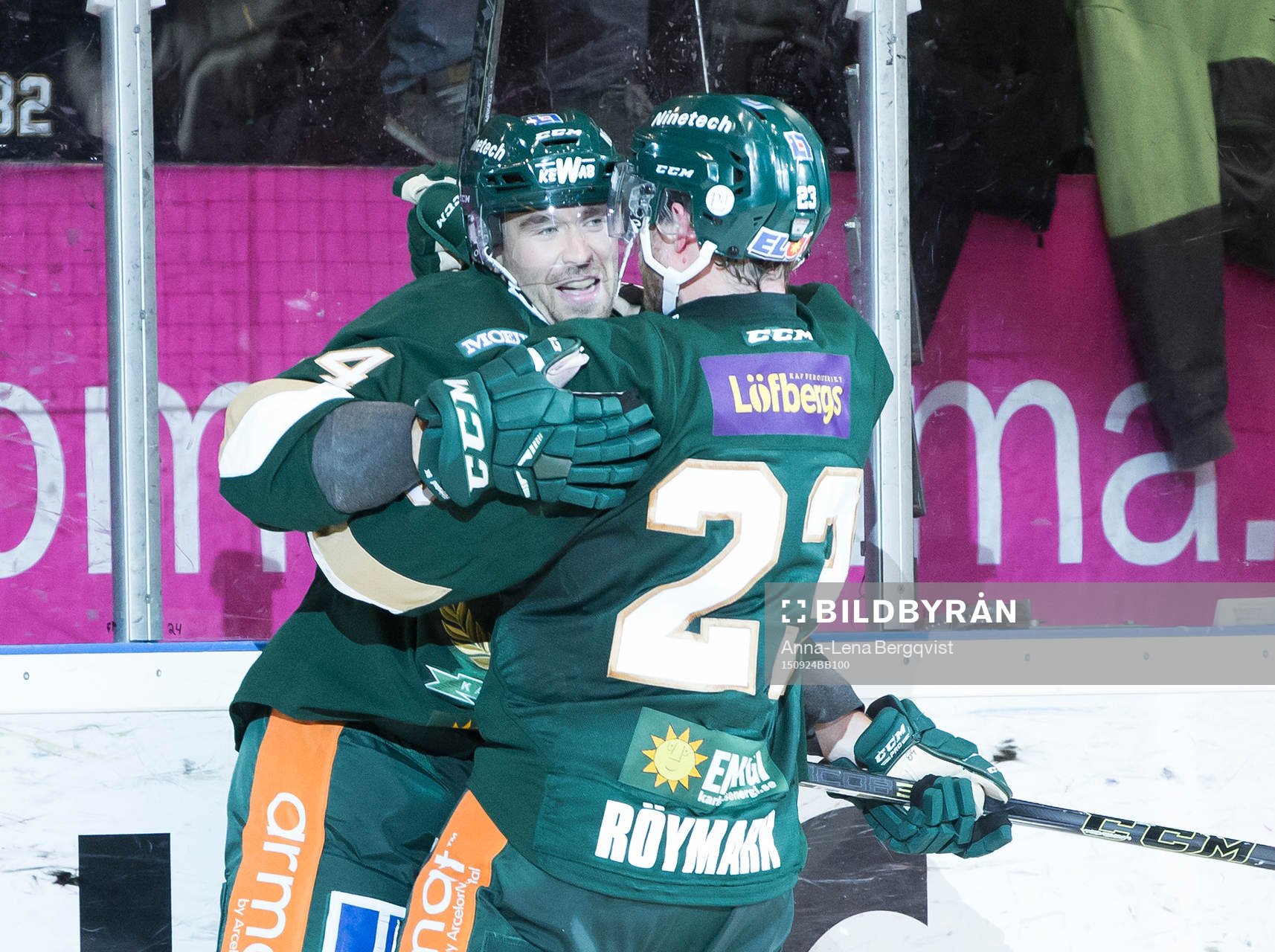 Färjestads Tomas Skogs gör mål 2-1 bakom Växjös