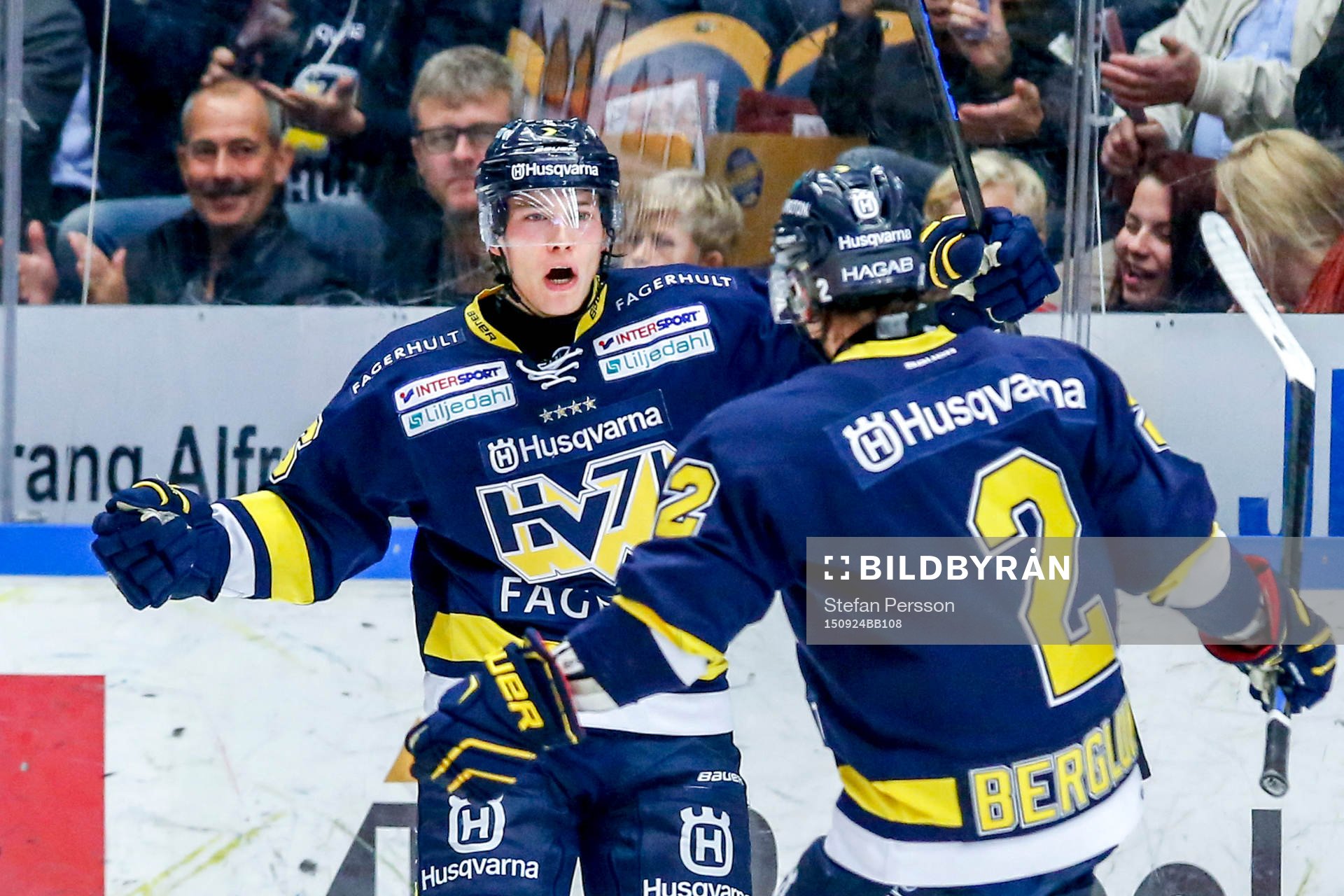 s Filip Sandberg jublar