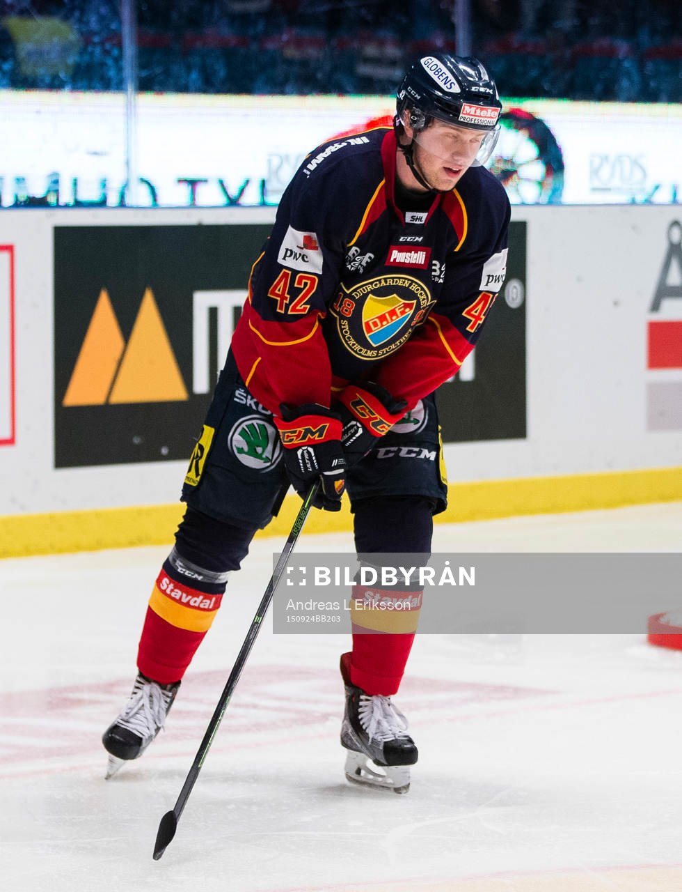 Djurgårdens Robin Press ser deppig ut