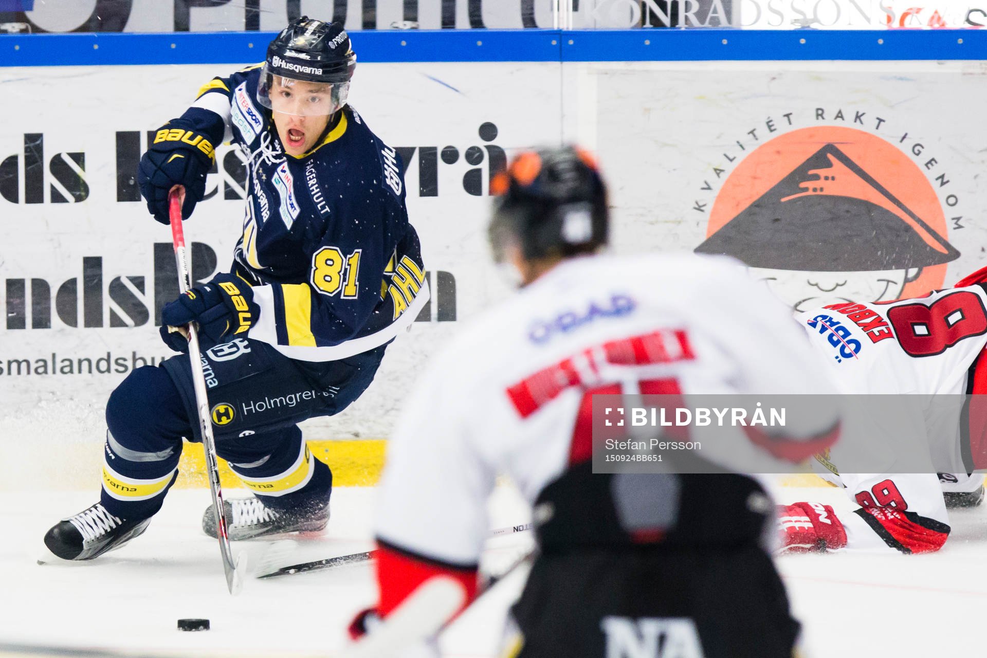 s Filip Ahl mot Örebros Joel Mustonen