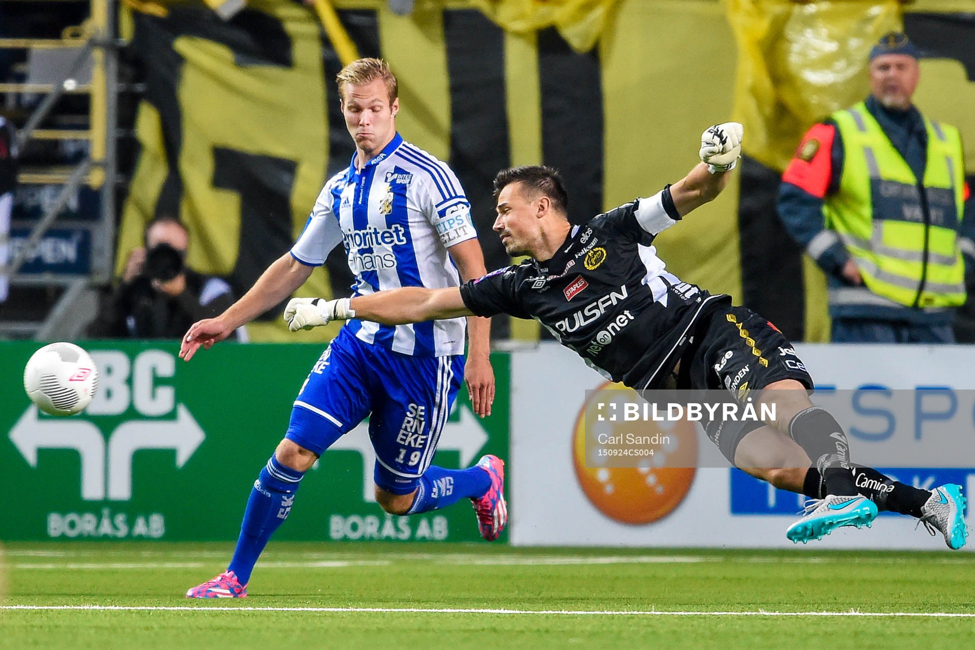 IFK Göteborgs Gustav Engvall och Elfsborgs målvakt Kevin
