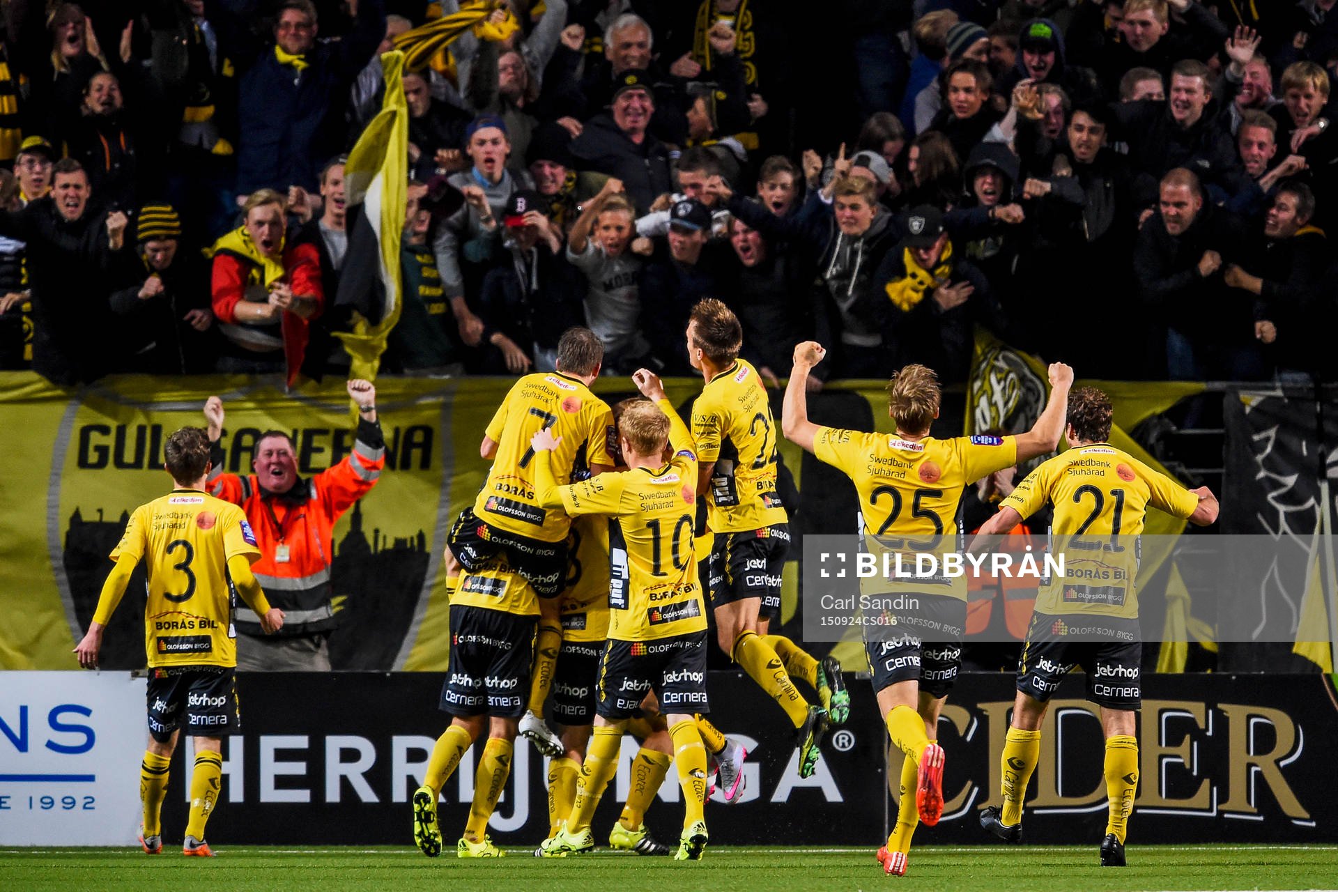 Elfsborgs spelare och supportrar jublar