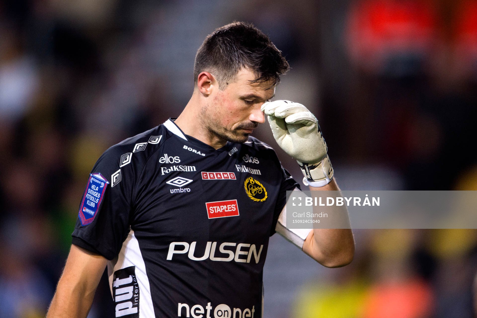 Elfsborgs målvakt Kevin Stuhr Ellegaard deppar
