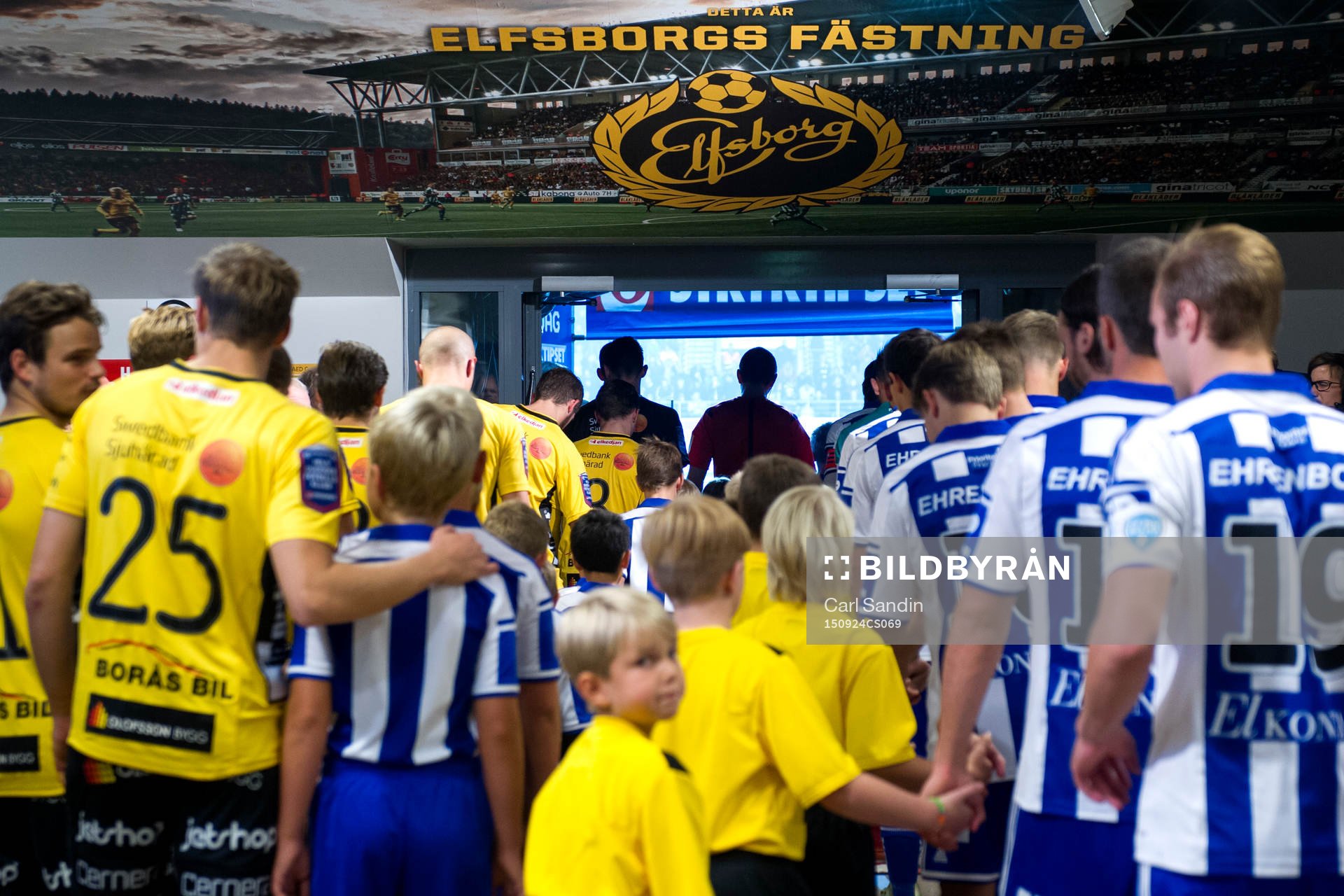 Elfsborgs och IFK Göteborgs spelare gör sig redo att gå