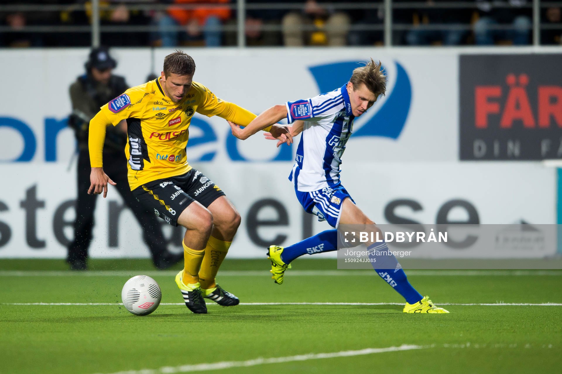 Elfsborgs Anders Svensson och IFK Göteborgs Riku Riski