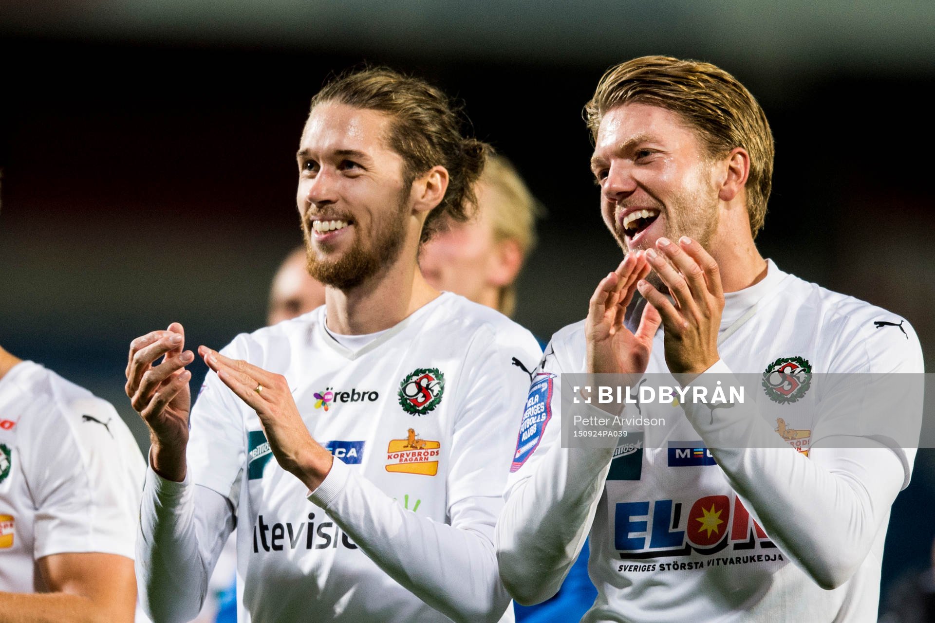 Örebros Daniel Nordmark och Martin Broberg jublar