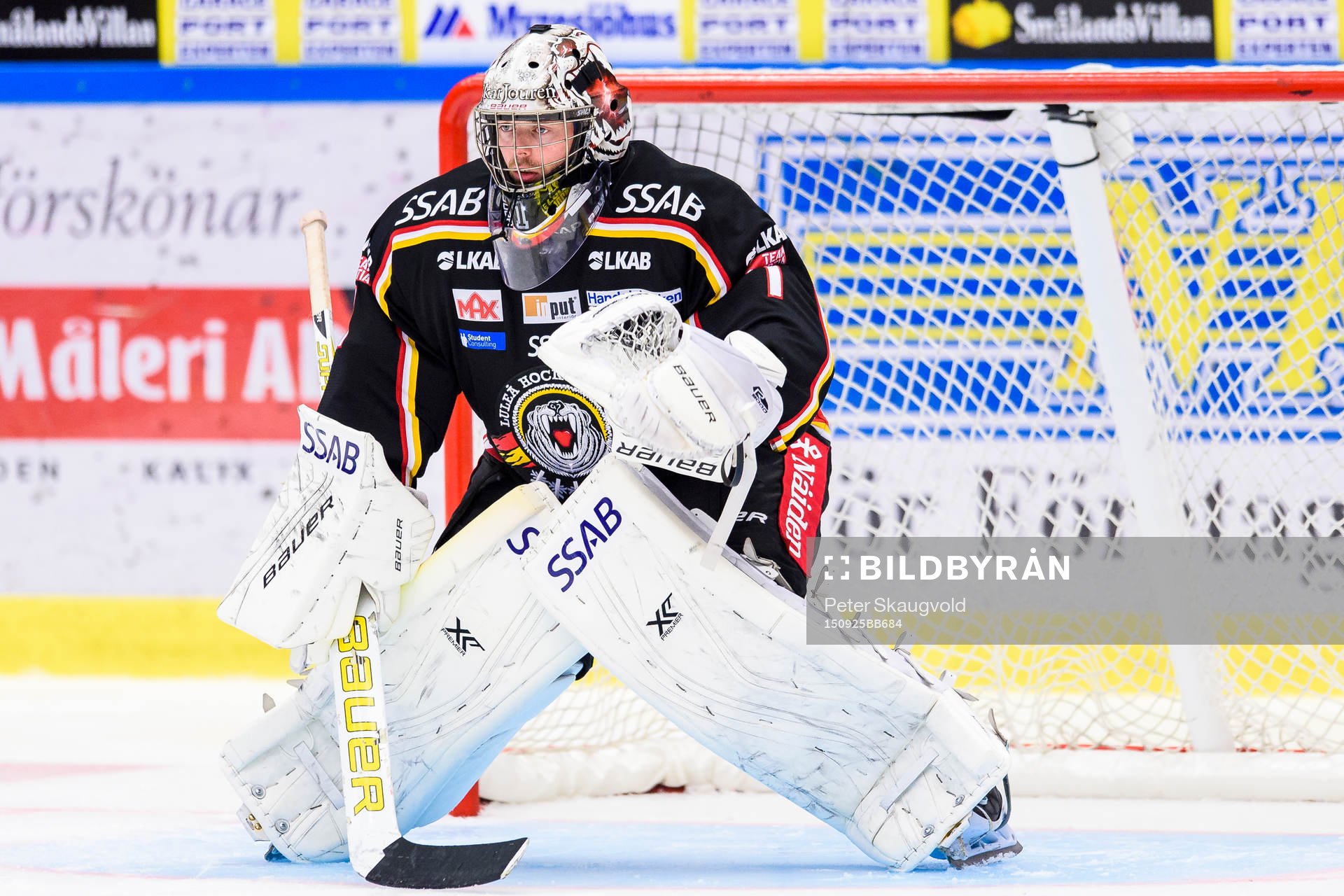 Luleås målvakt Daniel Larsson på uppvärmningen