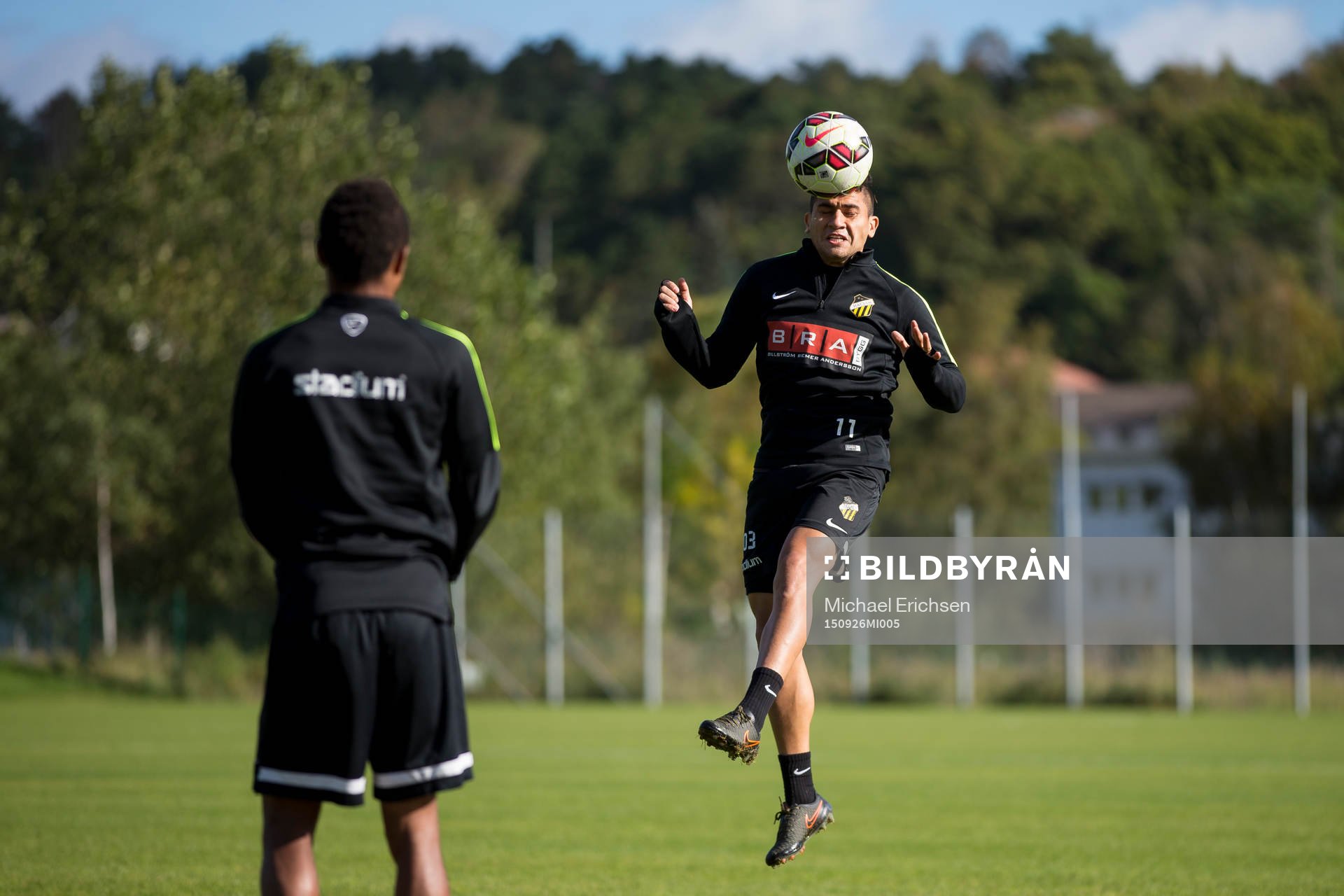 Häckens Paulo De Oliveira nickar till Nasiru Mohammed