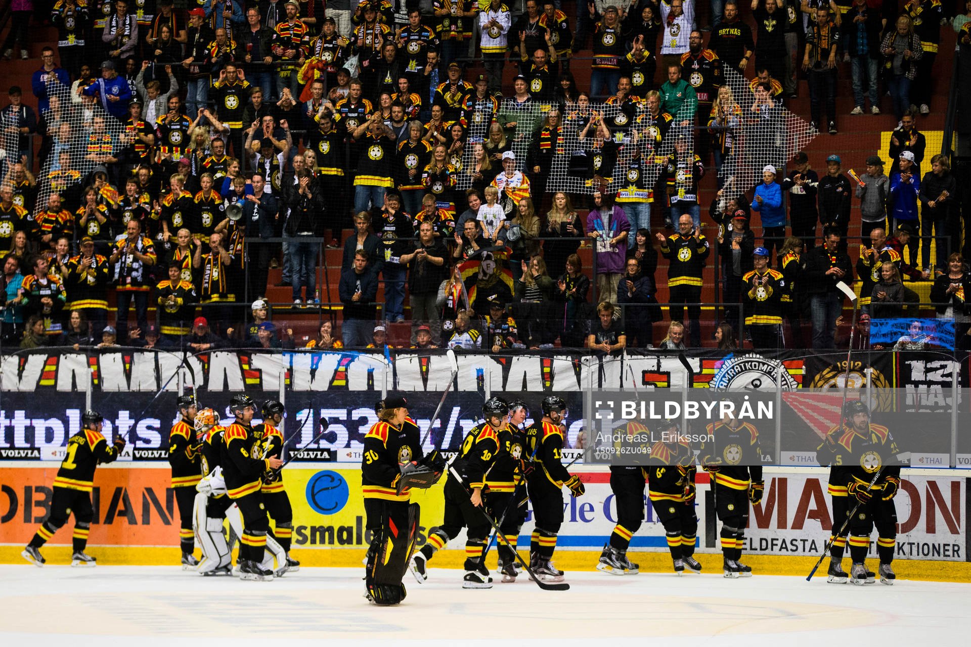 Brynäs spelare tackar publiken