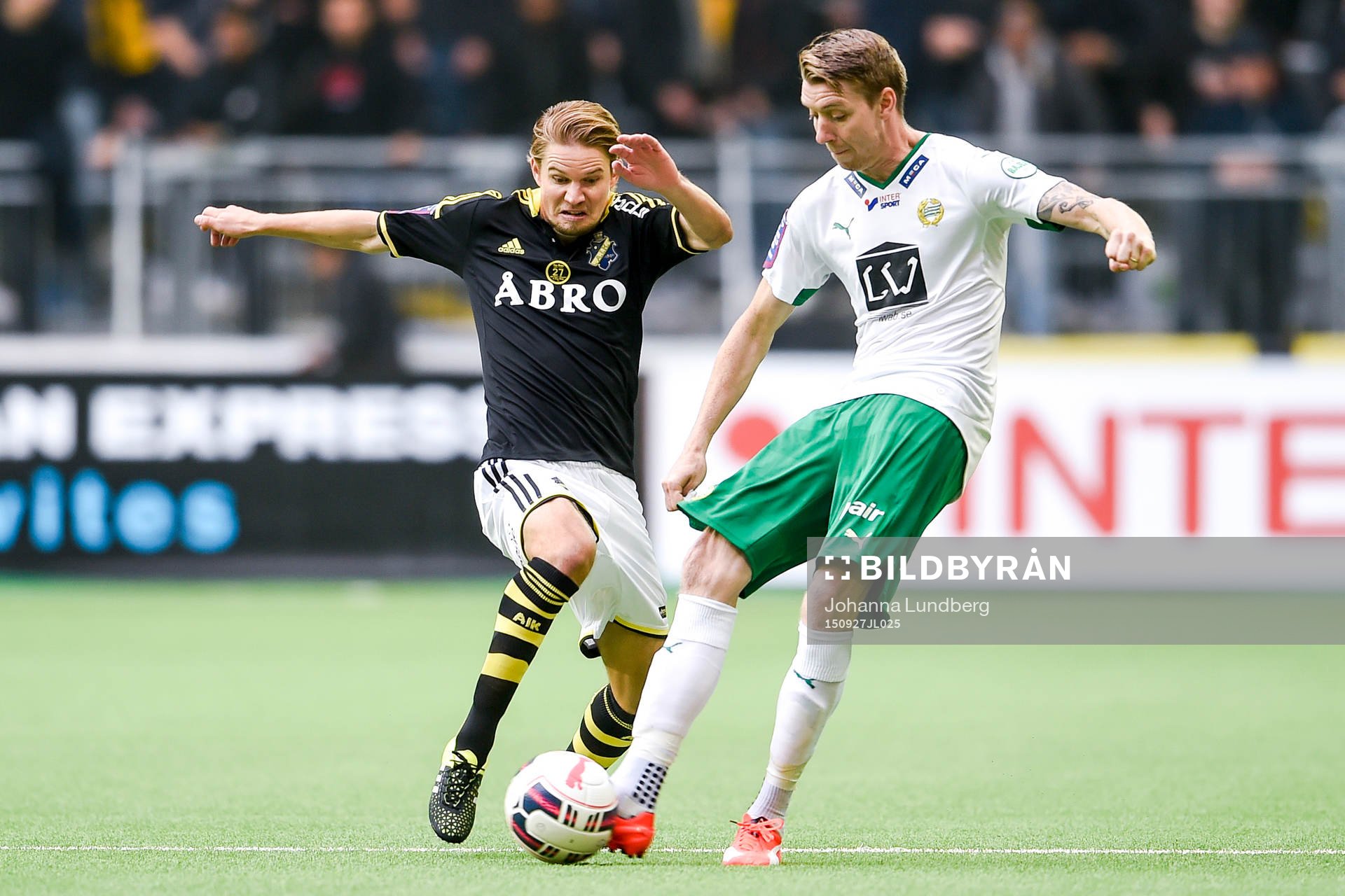 s Johan Blomberg och Hammarbys Birkir Már Saevarsson