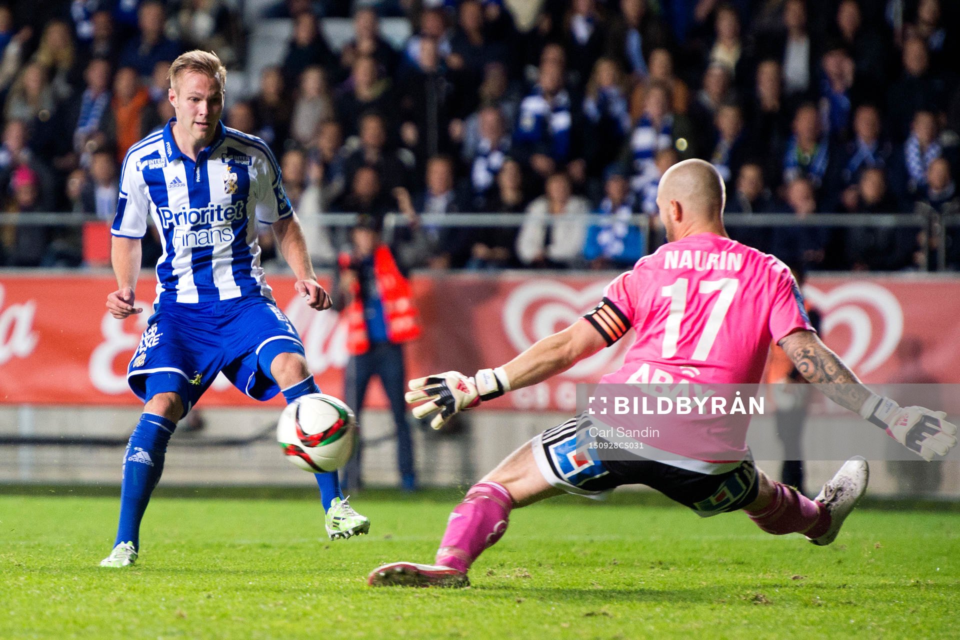IFK Göteborgs Gustav Engvall kommer ensam mot Sundsvalls