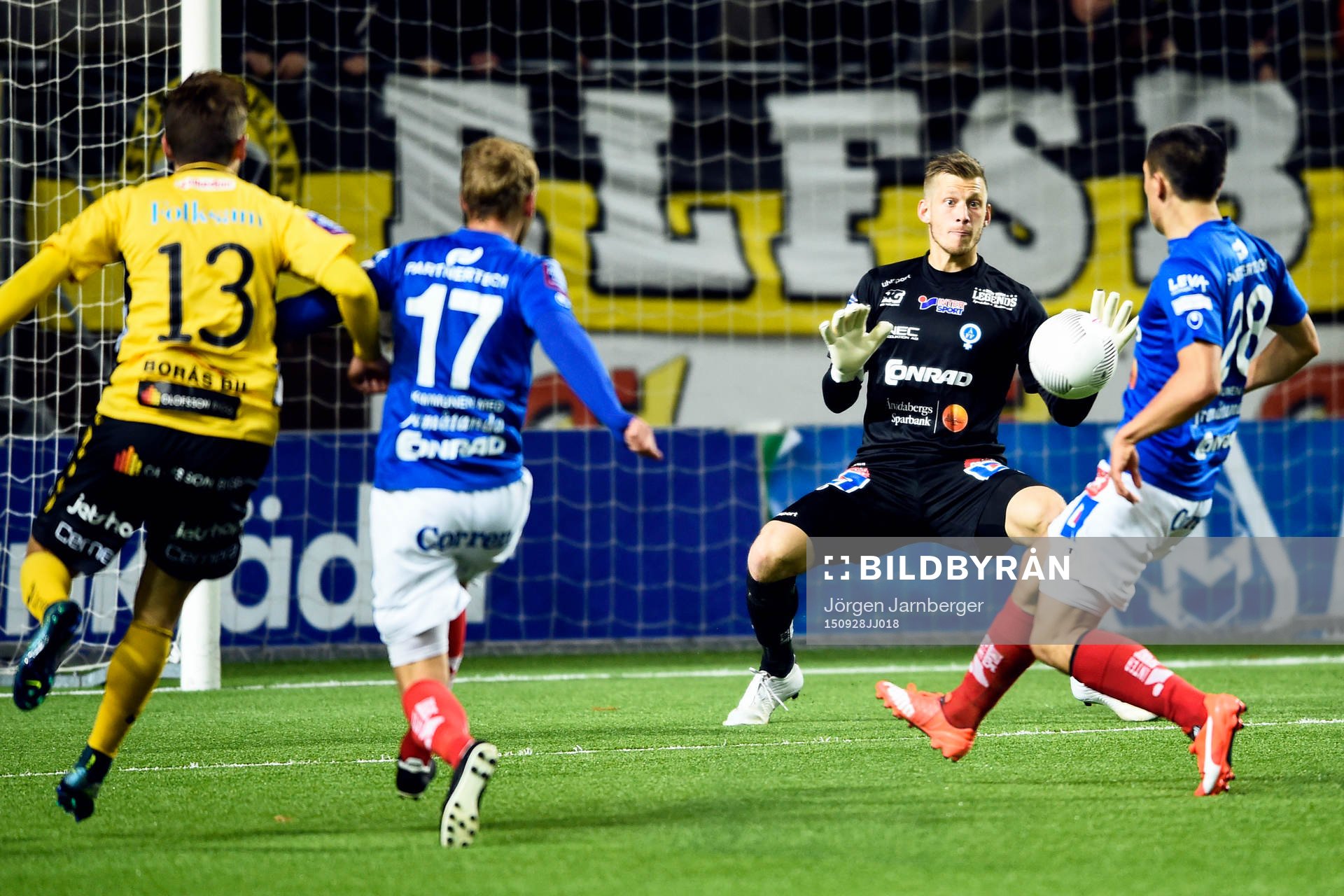 Elfsborgs Arber Zeneli har en jättechans mot Åtvidabergs