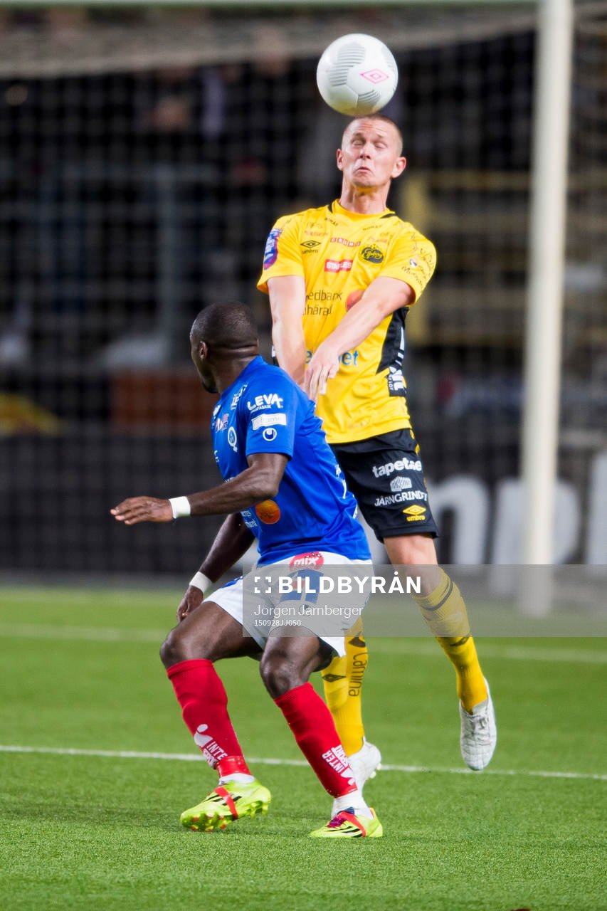 Elfsborgs Anton Lans och Åtvidabergs John Owoeri