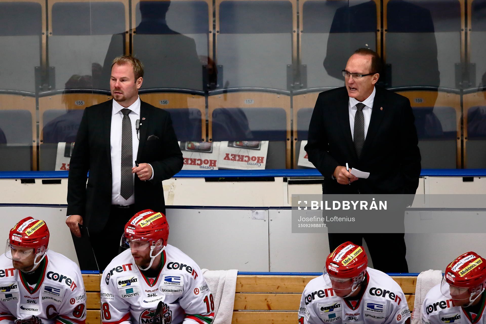 s tränare Larry Huras och assisterande tränare Henrik