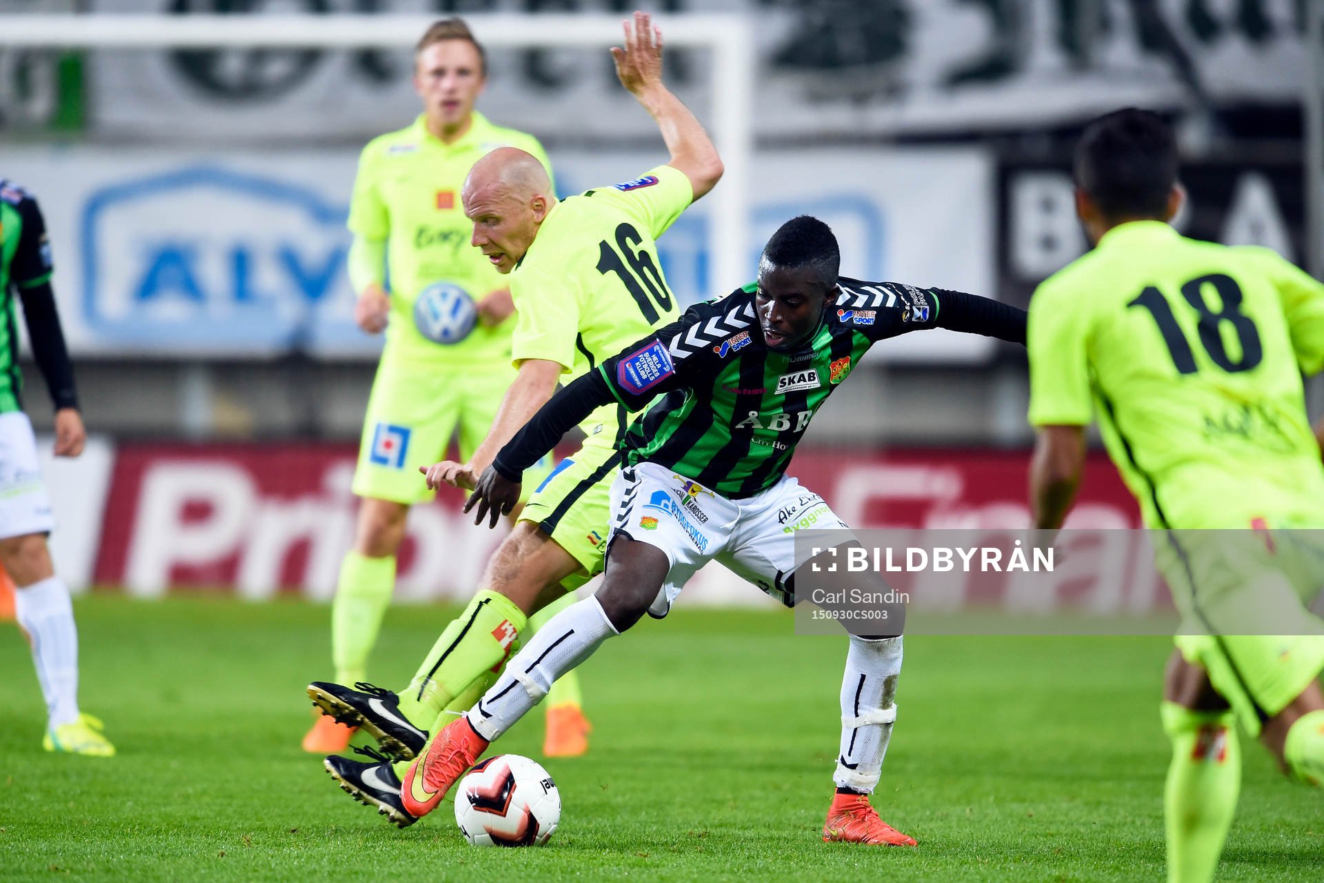 Jönköpings Viktor Rönneklev och GAIS Kieron Cadogan