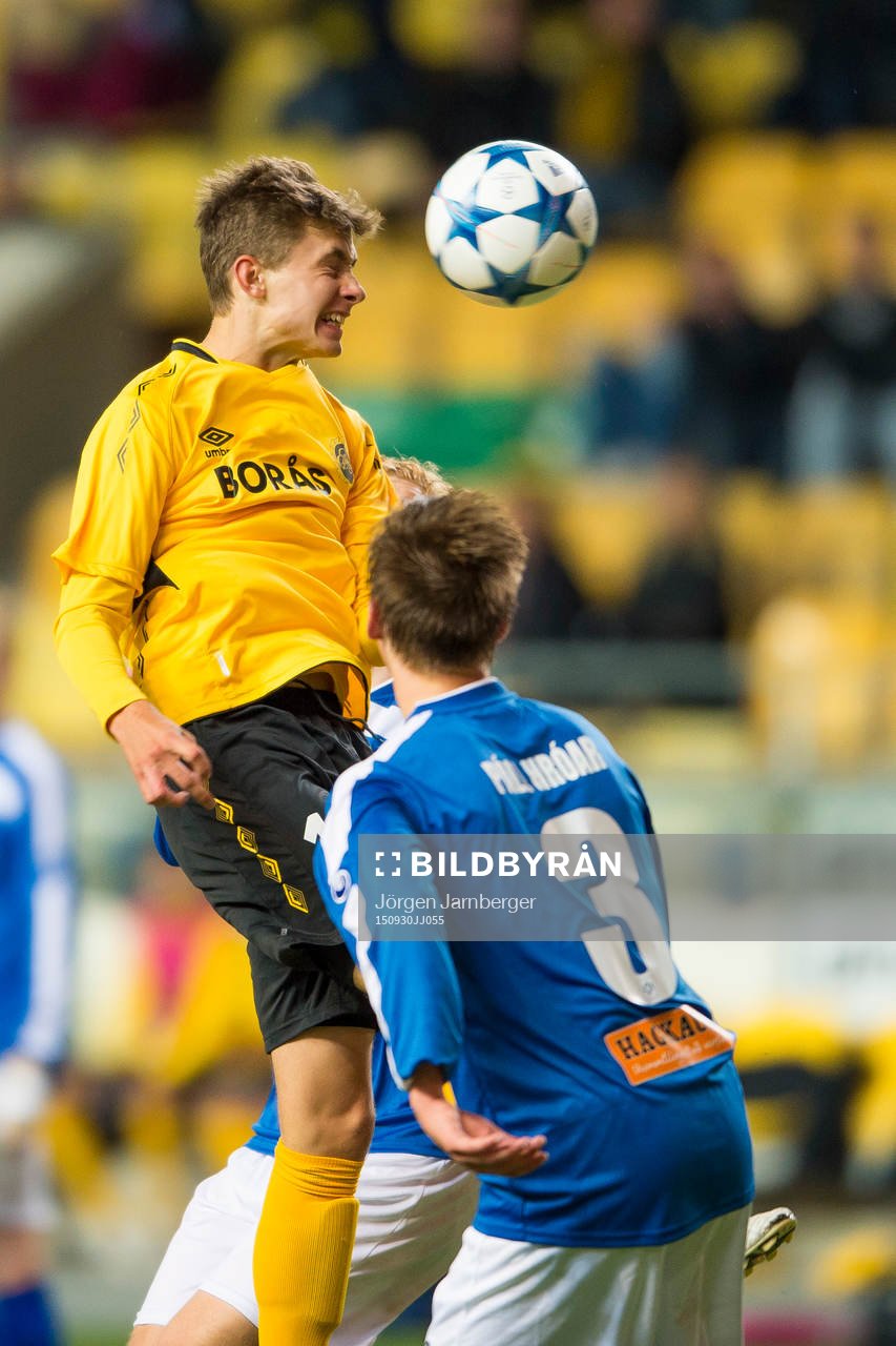 Elfsborgs Filip Varenhed nickar bollen