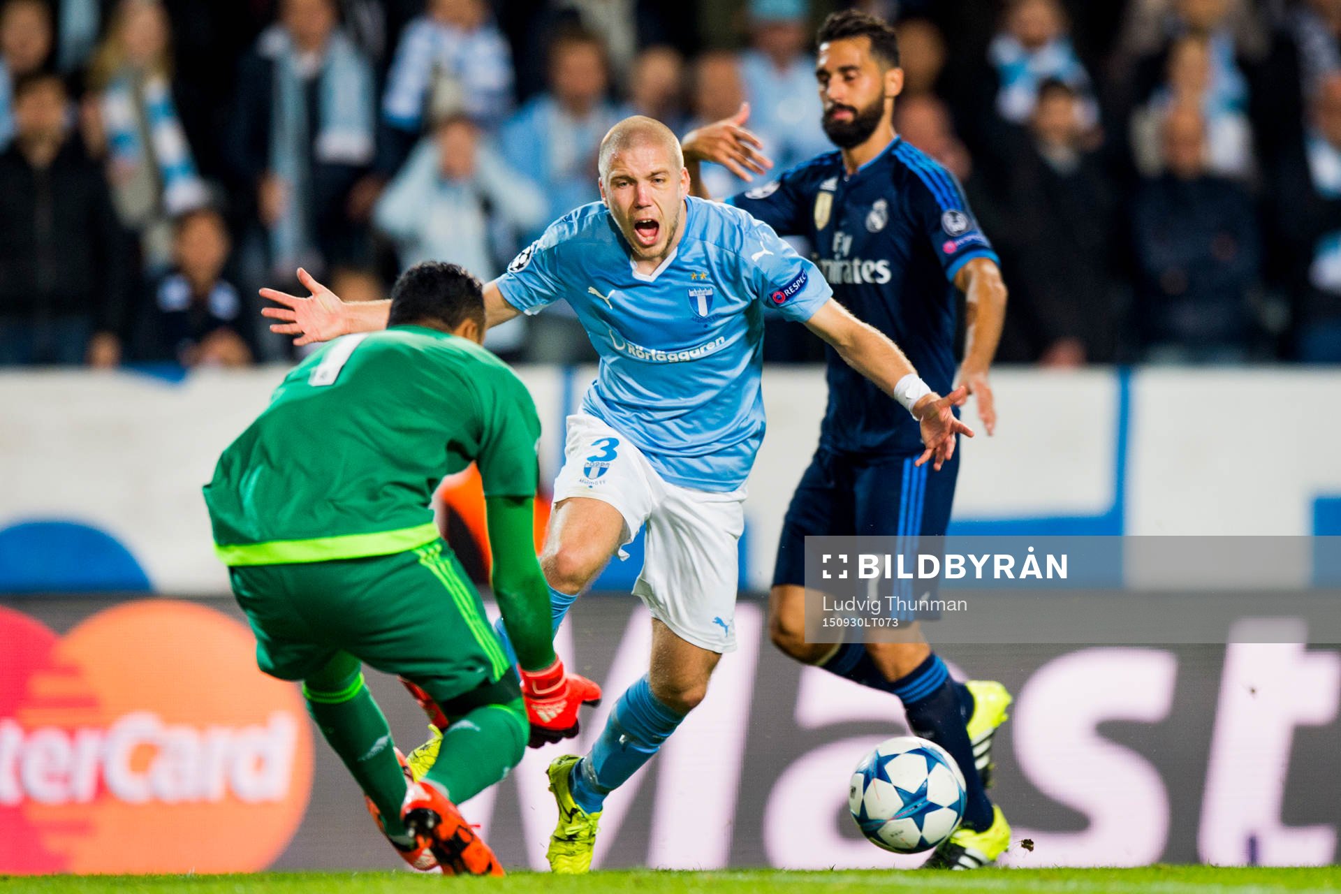 Malmö FFs Anton Tinnerholm och Real Madrids målvakt