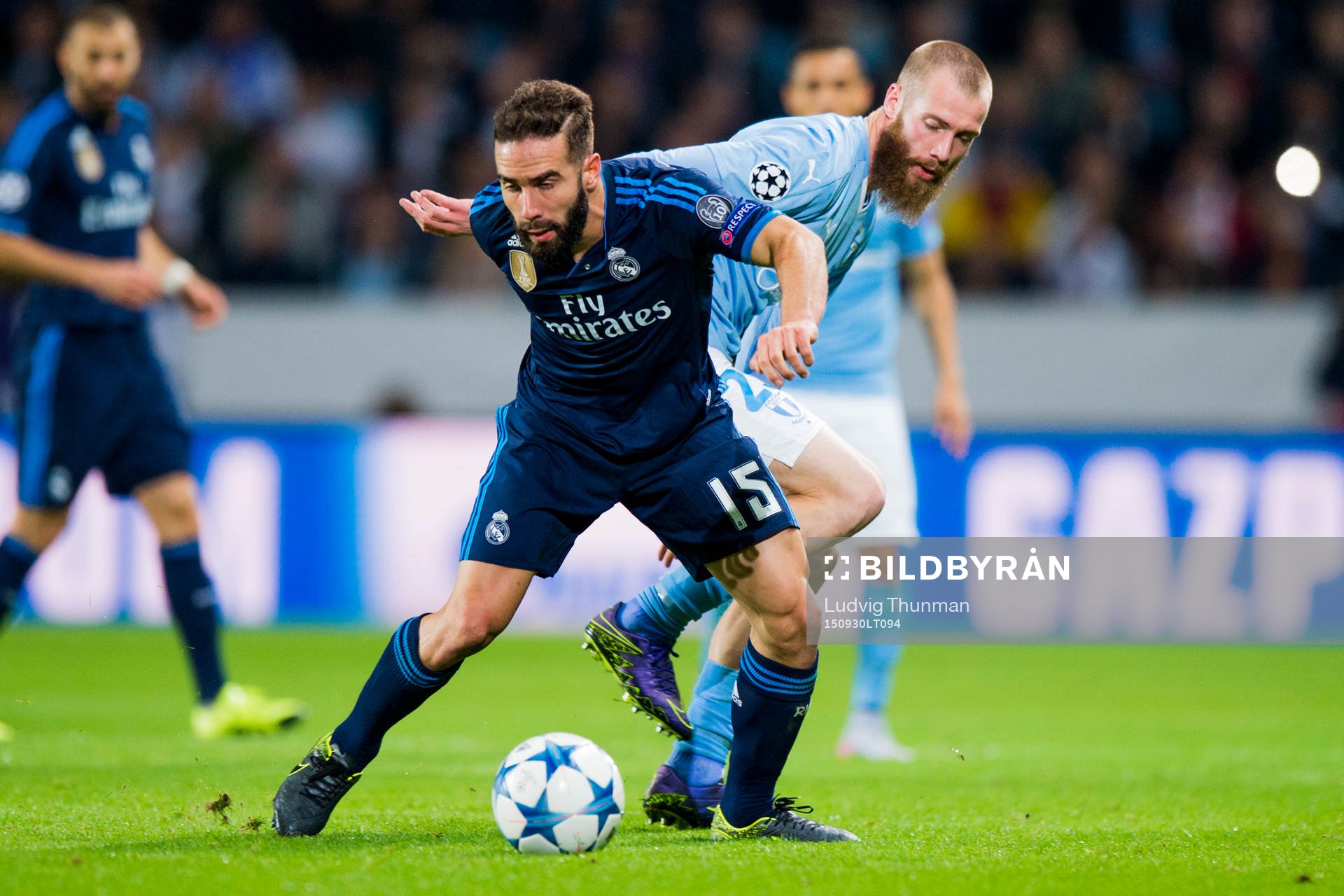 Real Madrids Daniel Carvajal Ramos jagas av Malmö FFs Jo
