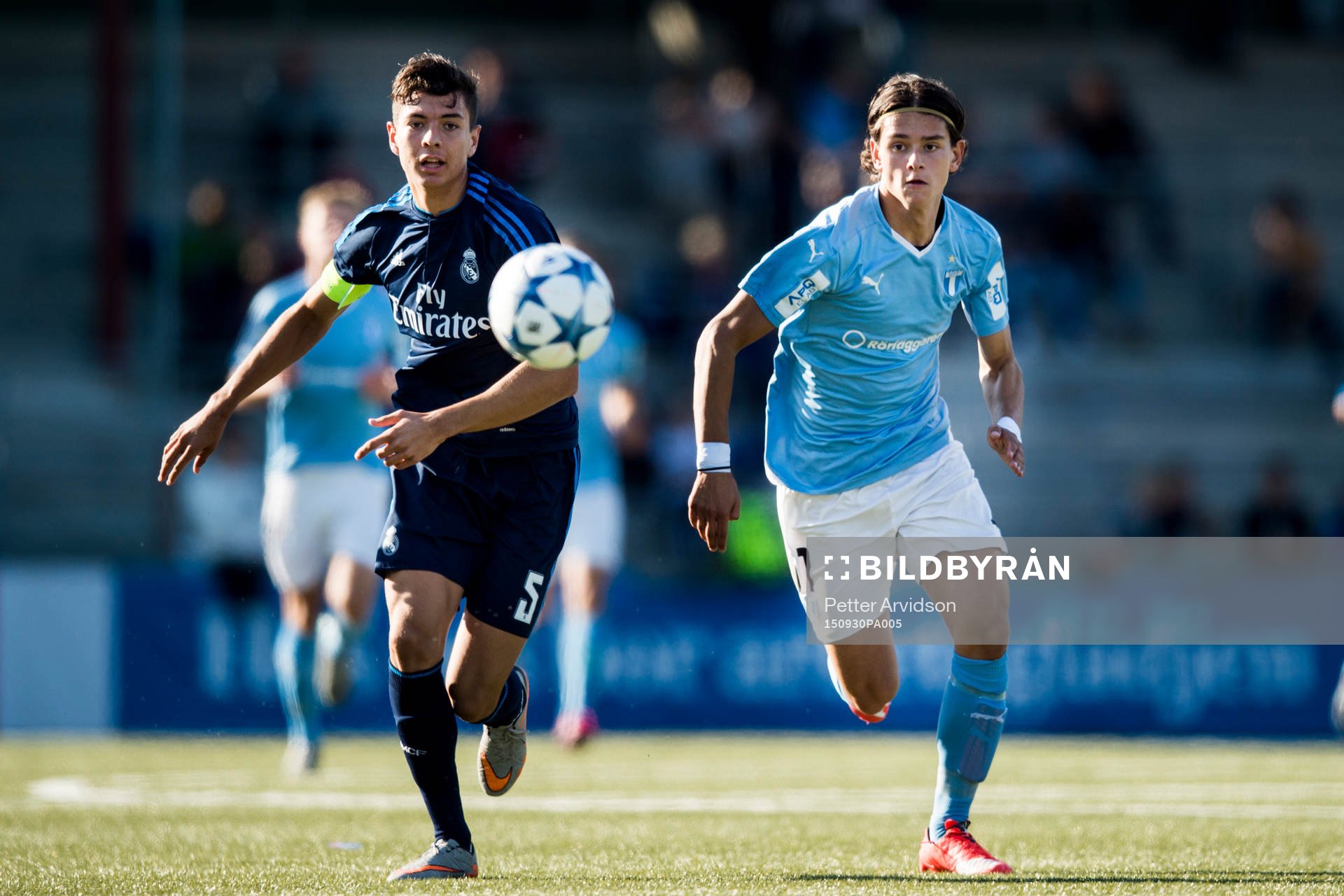 Real Madrids Javier Sanchez och Malmö FFs Emin Karaman