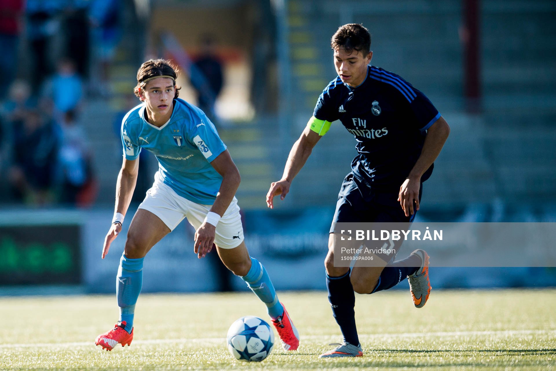 Malmö FFs Emin Karaman och Real Madrids Javier Sanchez