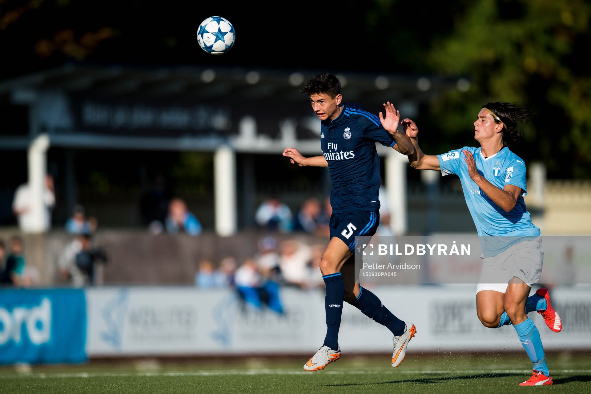 Real Madrids Javier Sanchez och Malmö FFs Emin Karaman
