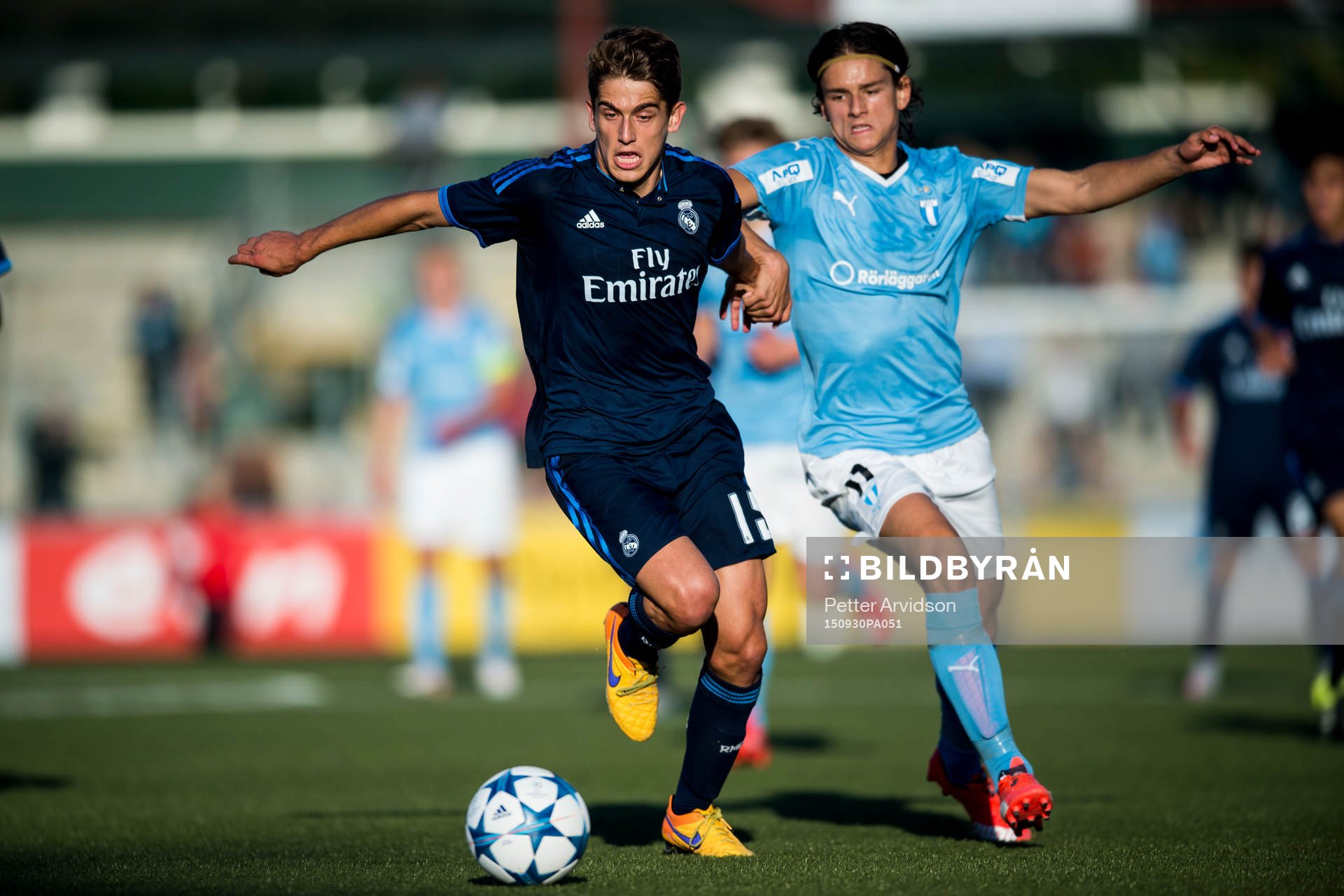 Real Madrids Alejandro Salto ikamp med Malmö FFs Emin