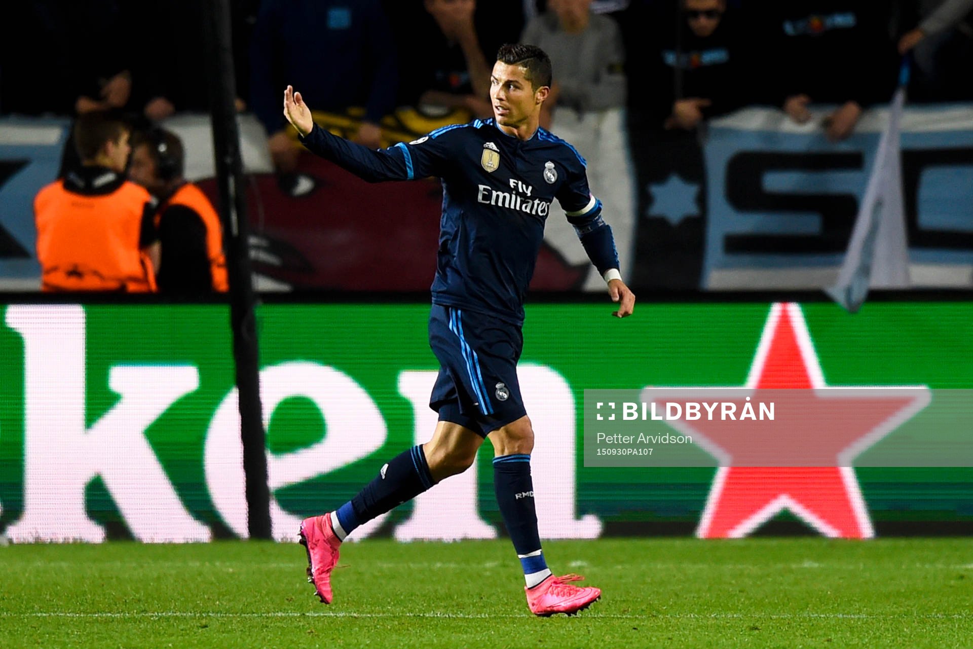 Real Madrids Cristiano Ronaldo jublar efter 0-1 under fotbollsmatchen i Champions League mellan Malmö FF och Real Madrid den 30 september 2015 i Malmö.