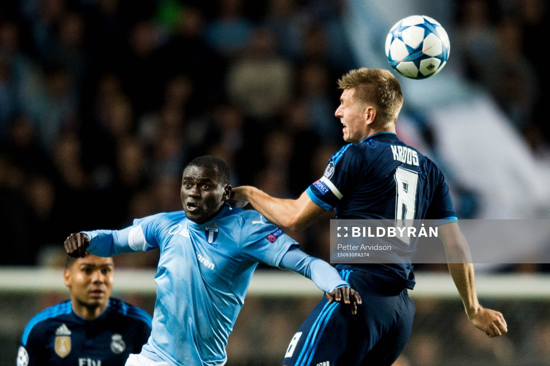 Malmö FFs Enoch Kofi Adu och Real Madrids Toni Kroos
