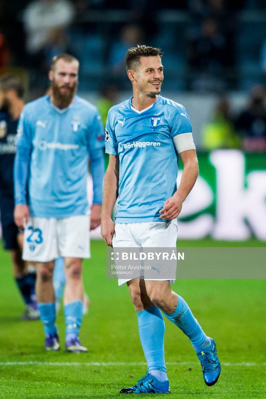 Malmö FFs Markus Rosenberg och i bakgrunden Jo Inge Berget
