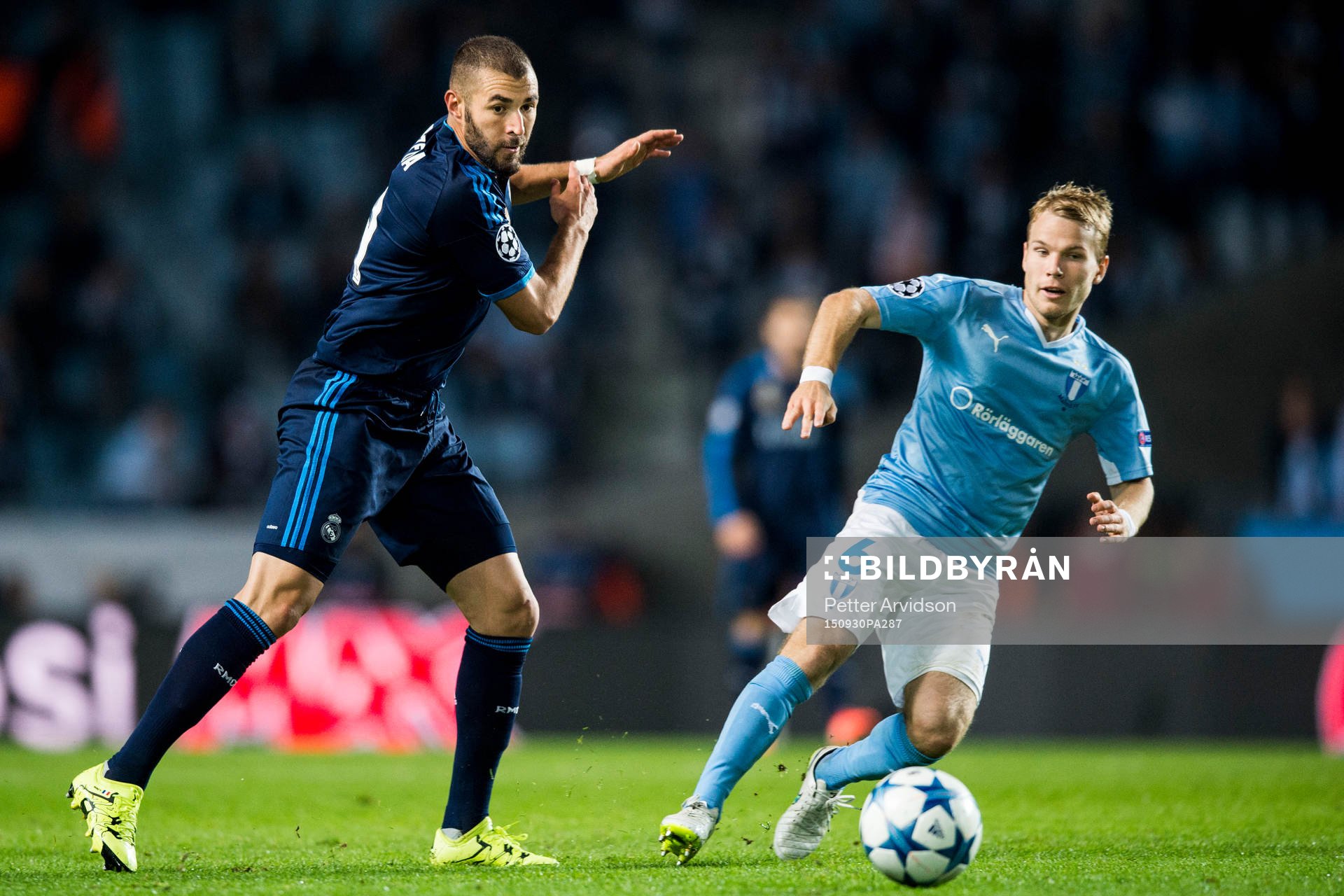 Real Madrids Karim Benzema och Malmö FFs Oscar Lewicki
