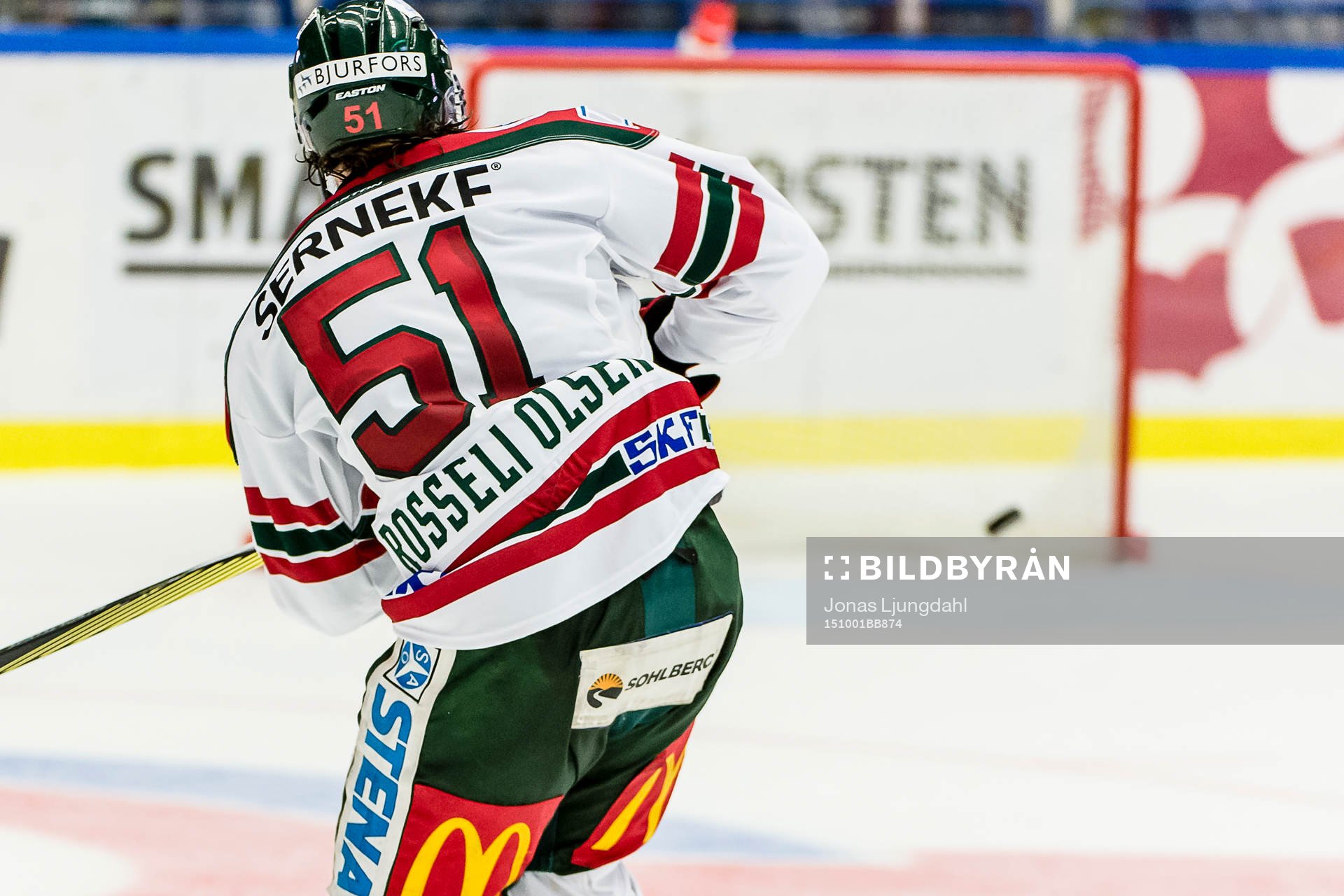 Frölundas Mats Rosseli Olsen skjuter 5-3 målet i tom kasse