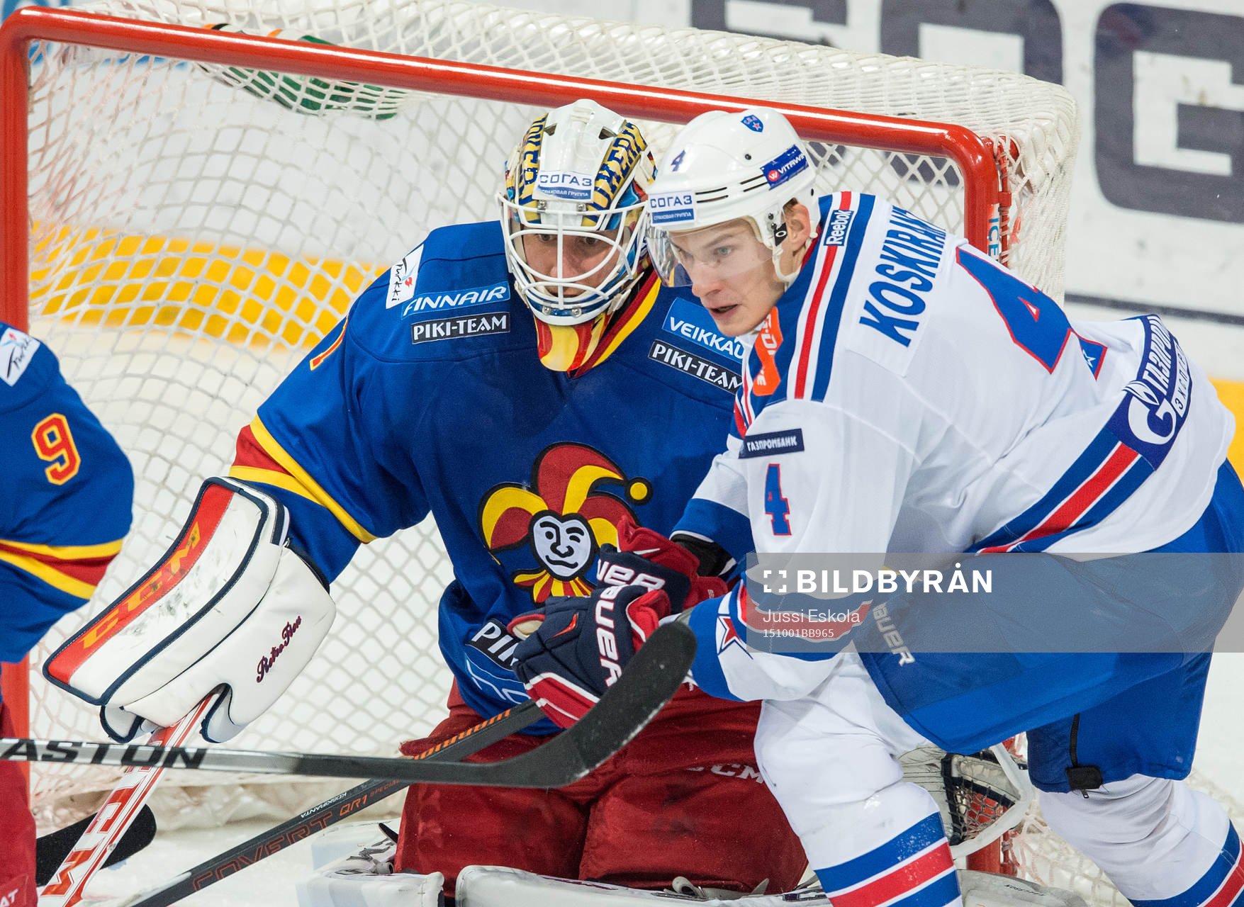 Tokerits målvakt Henrik Karlsson och SKAs Jarmo Koskiranta