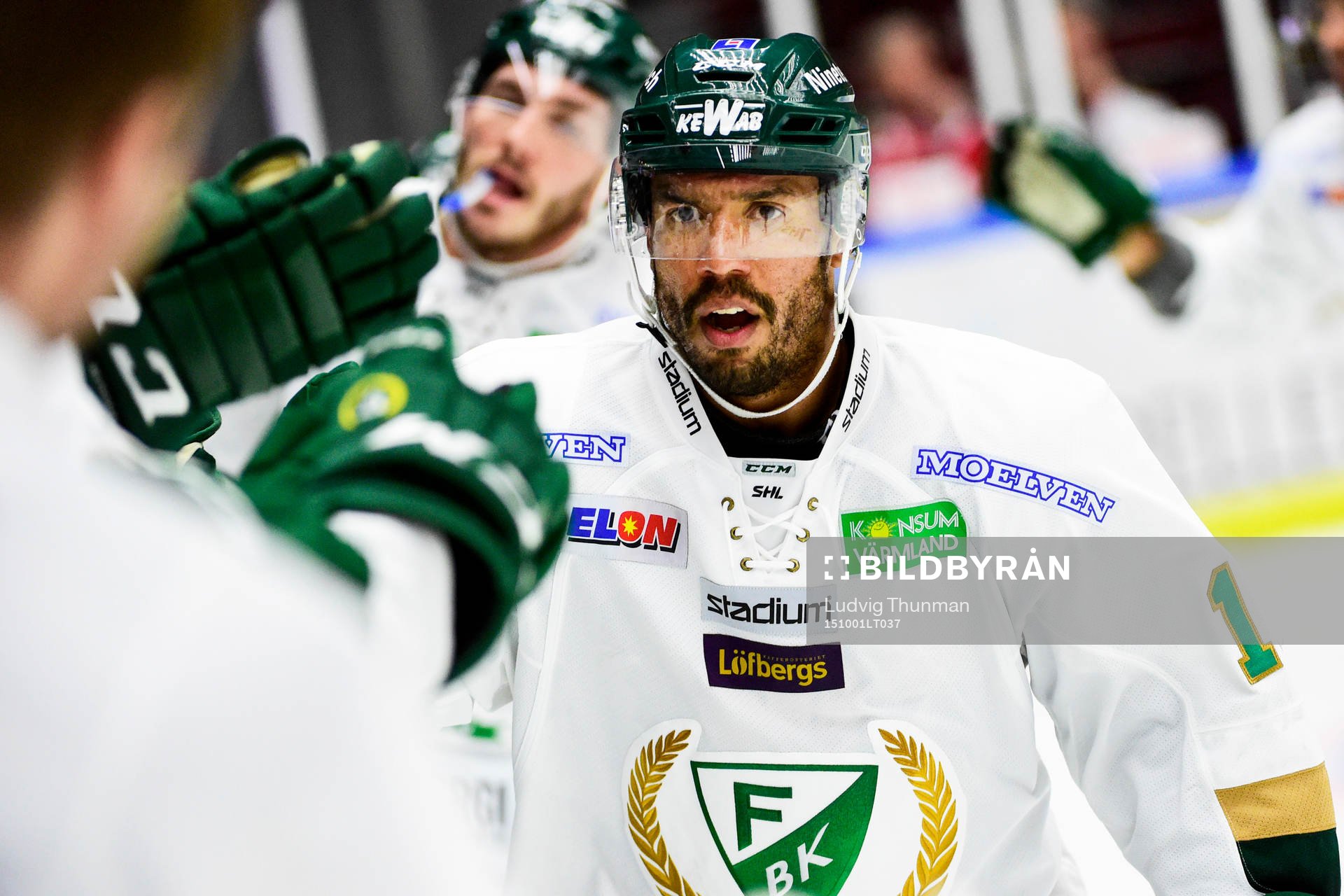 Färjestads Robbie Earl jublar