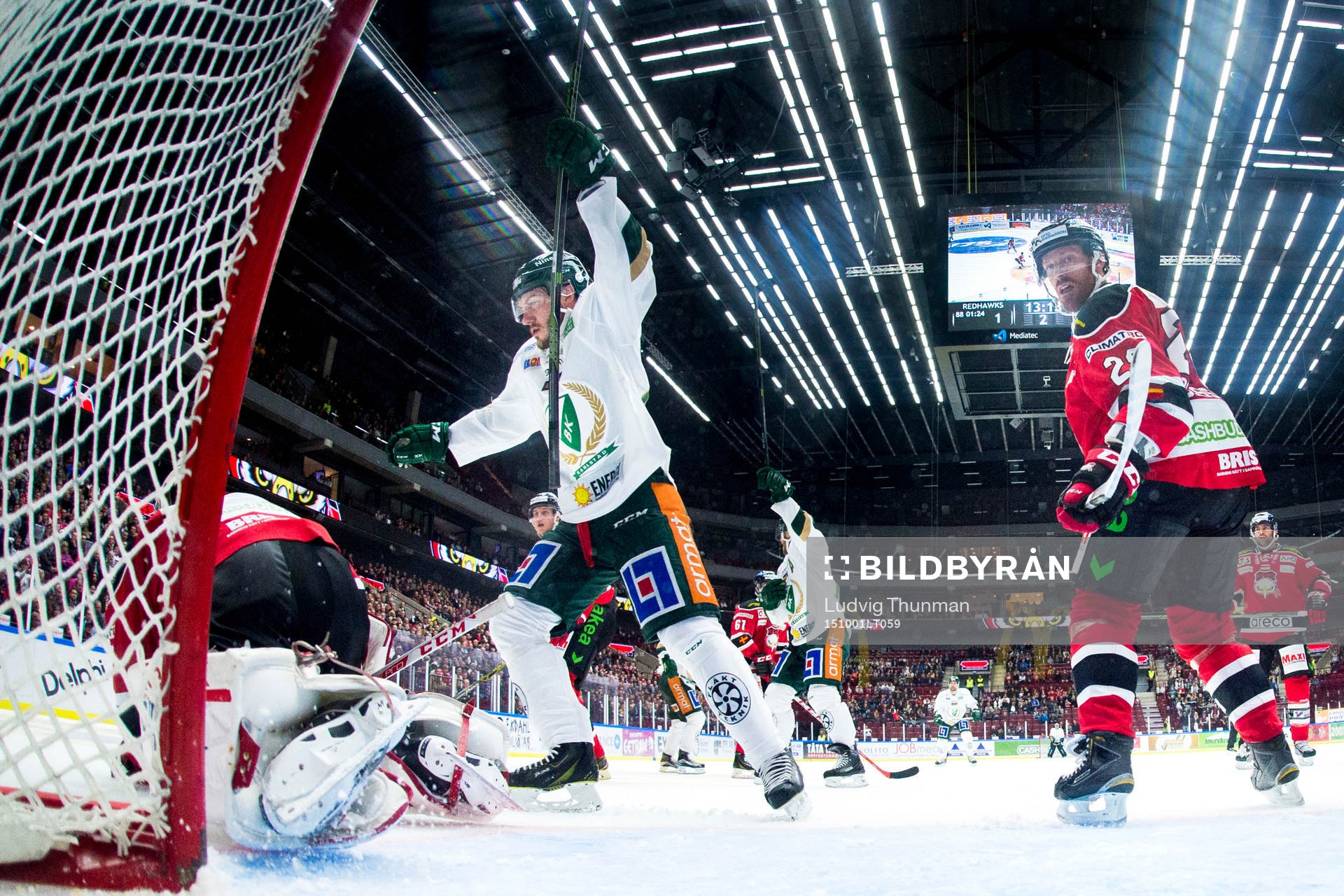 Färjestads Robbie Earl firar