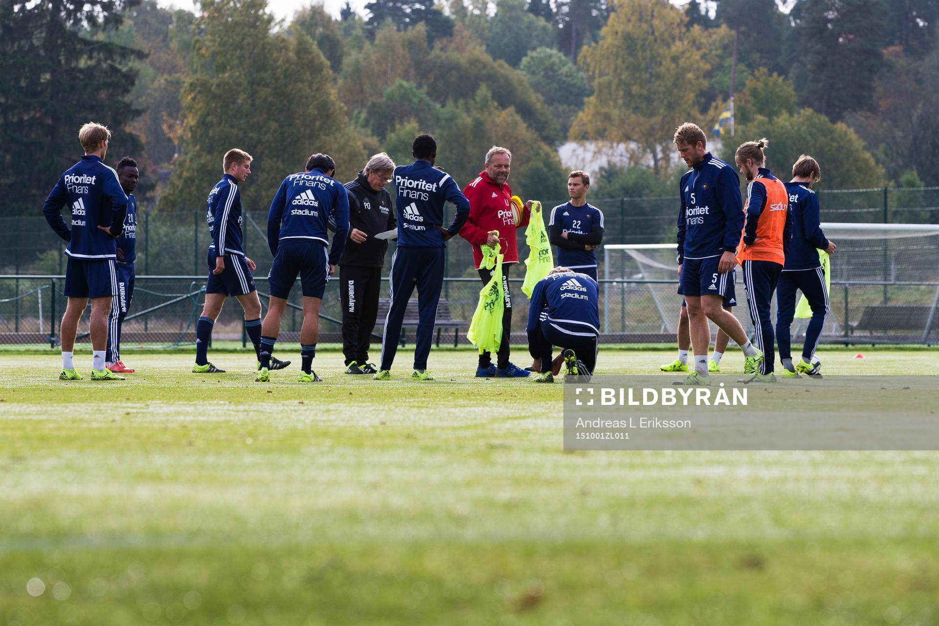 Djurgårdens tränare Per Olsson och assisterande tränare