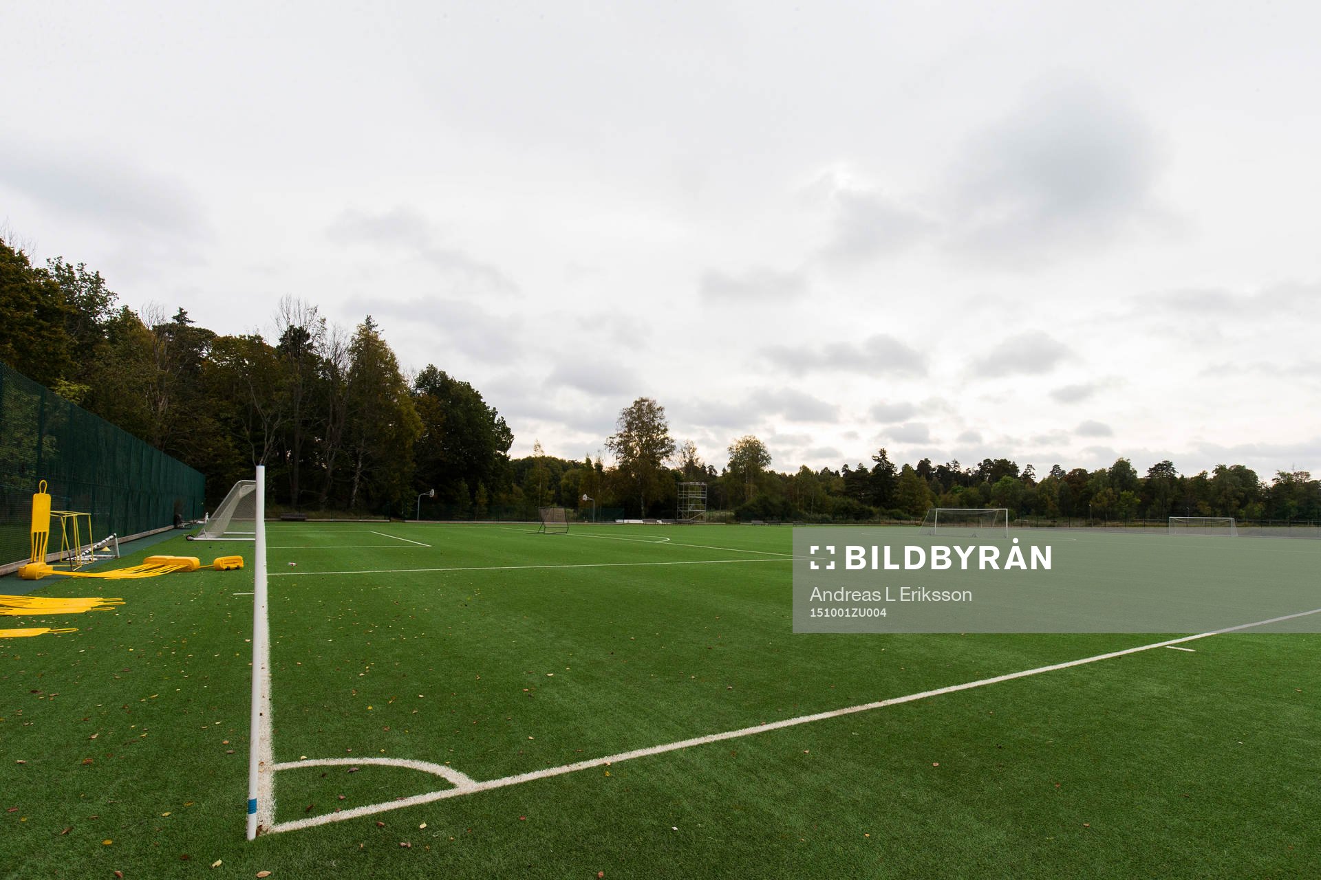 Generell vy över Djurgårdens träningsanläggning på Kaknäs under Djurgårdens fotbollsträning den 1 oktober 2015 i Stockholm. 