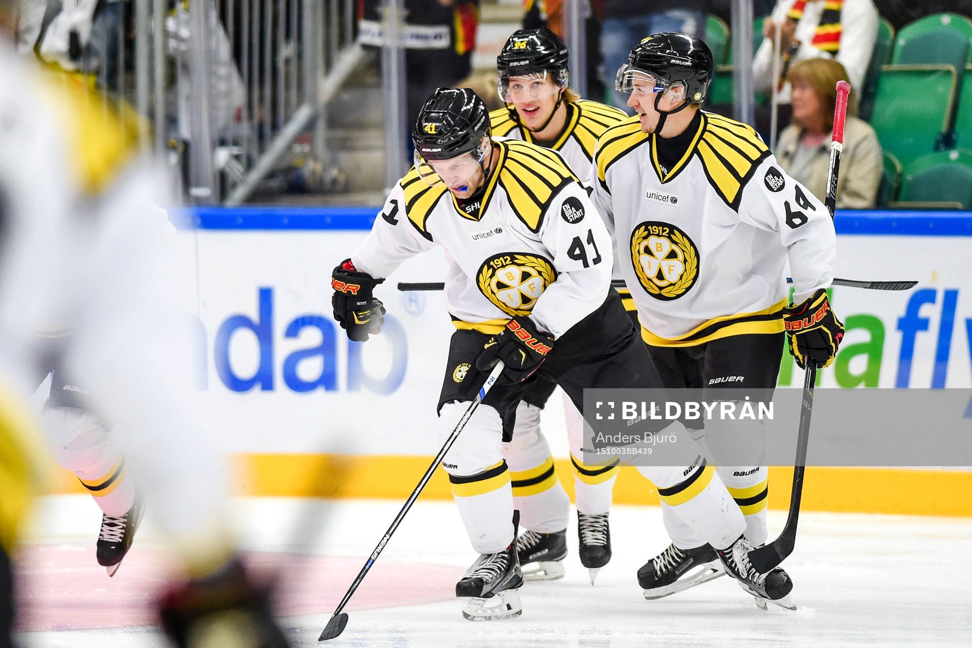 Brynäs spelare jublar