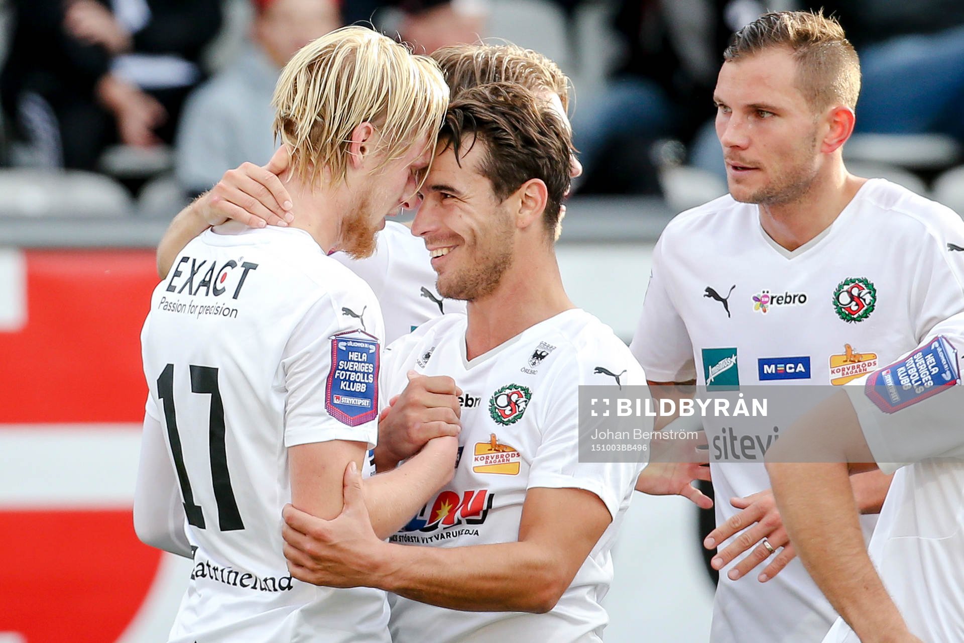 Örebros Karl Holmberg och Nordin Gerzic jublar