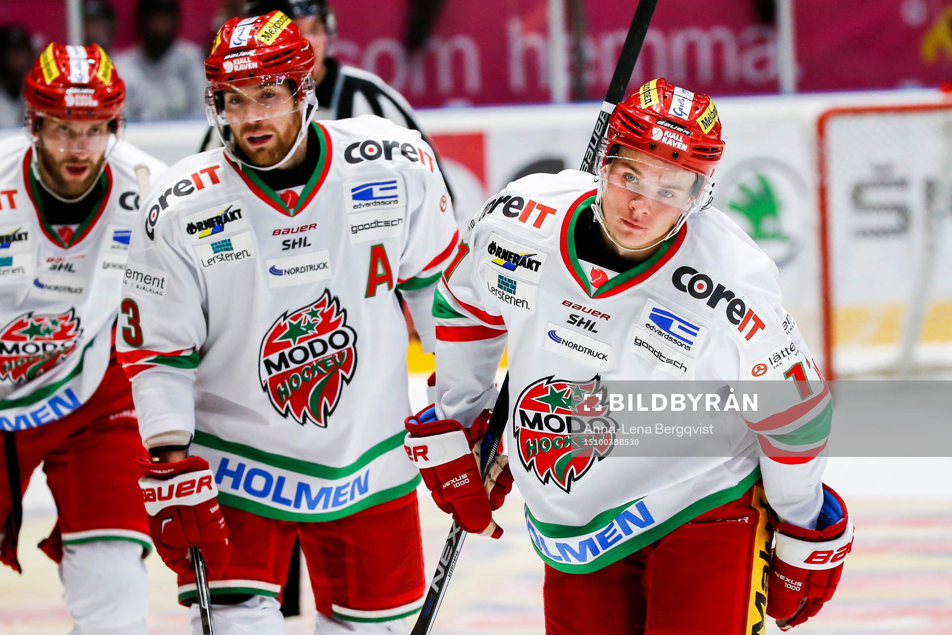 Modos spelare jublar