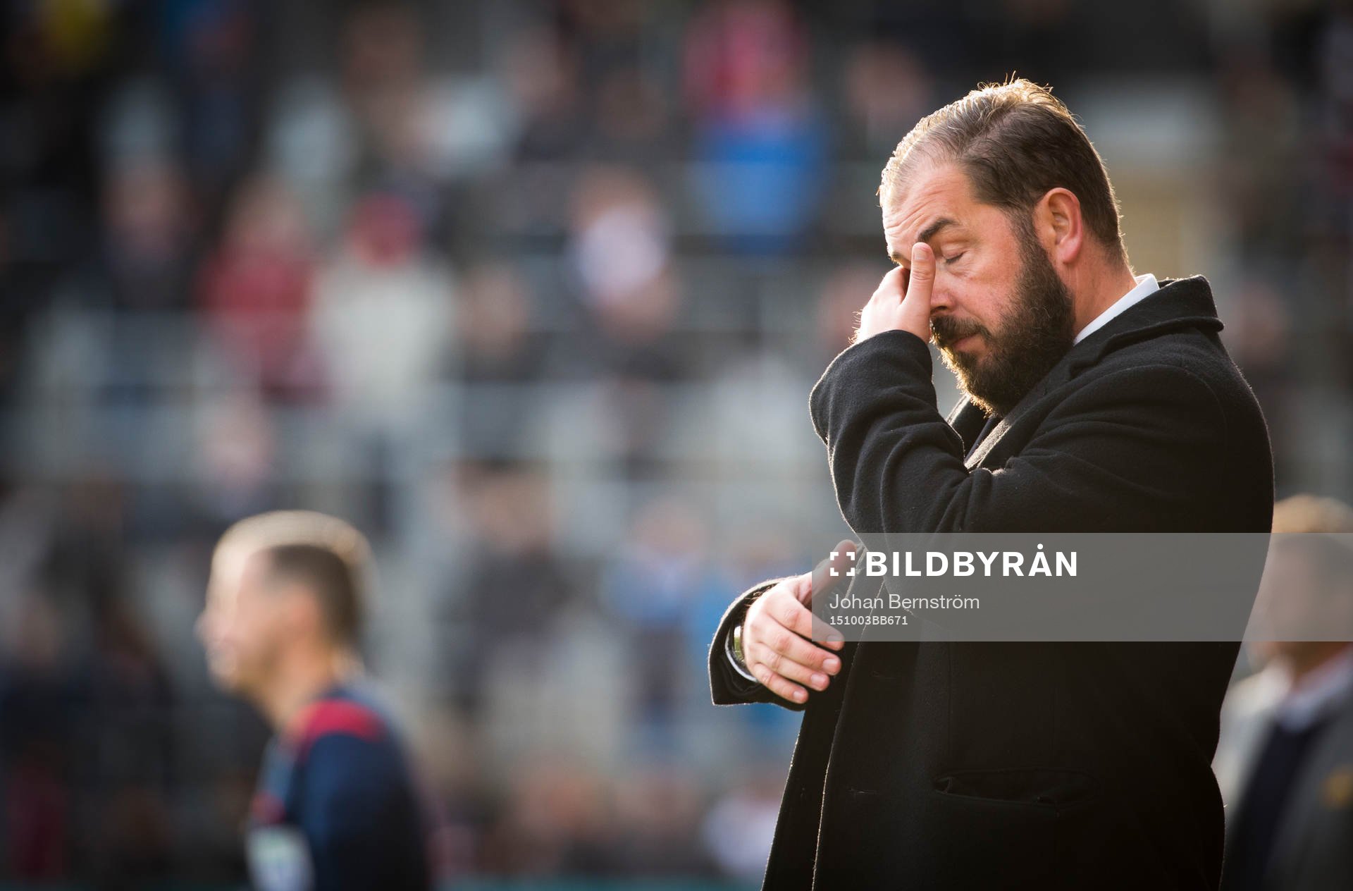 Örebros tränare Alexander Axén deppar